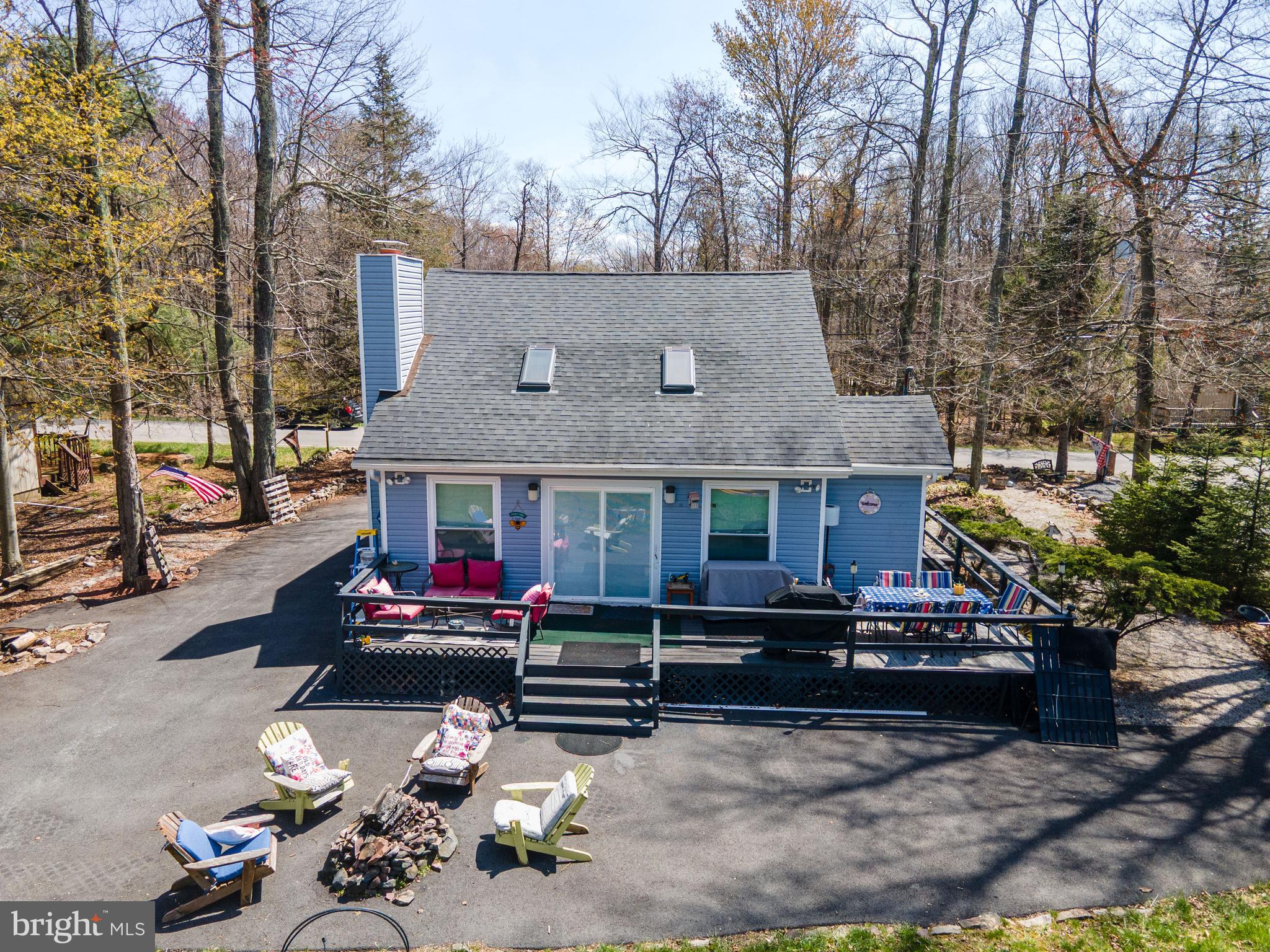 945 COUNTRY PLACE DRIVE