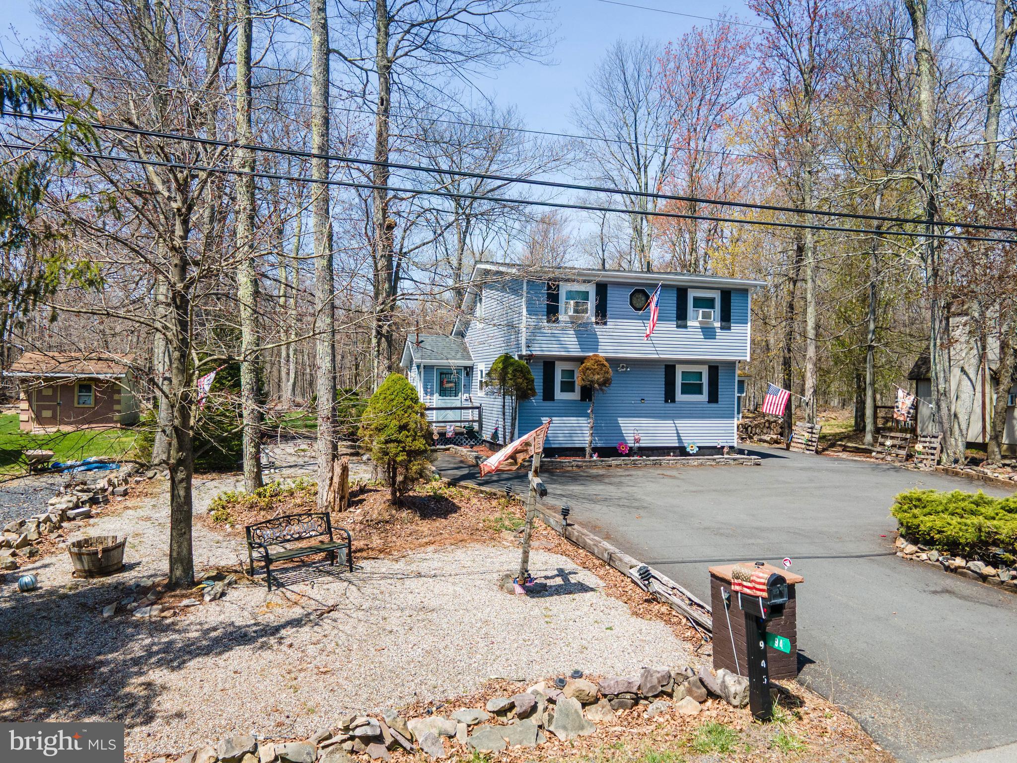 945 COUNTRY PLACE DRIVE