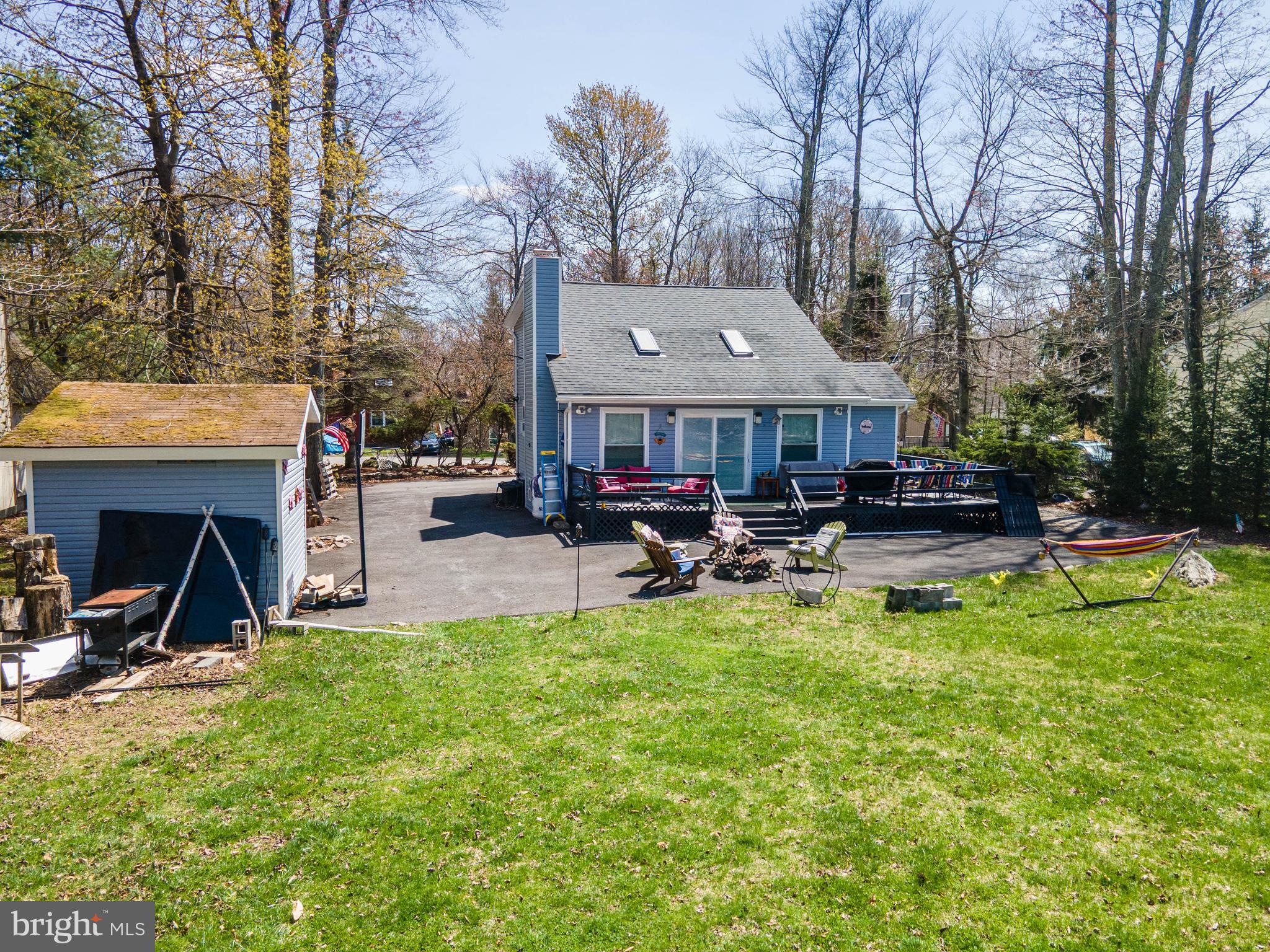 945 COUNTRY PLACE DRIVE