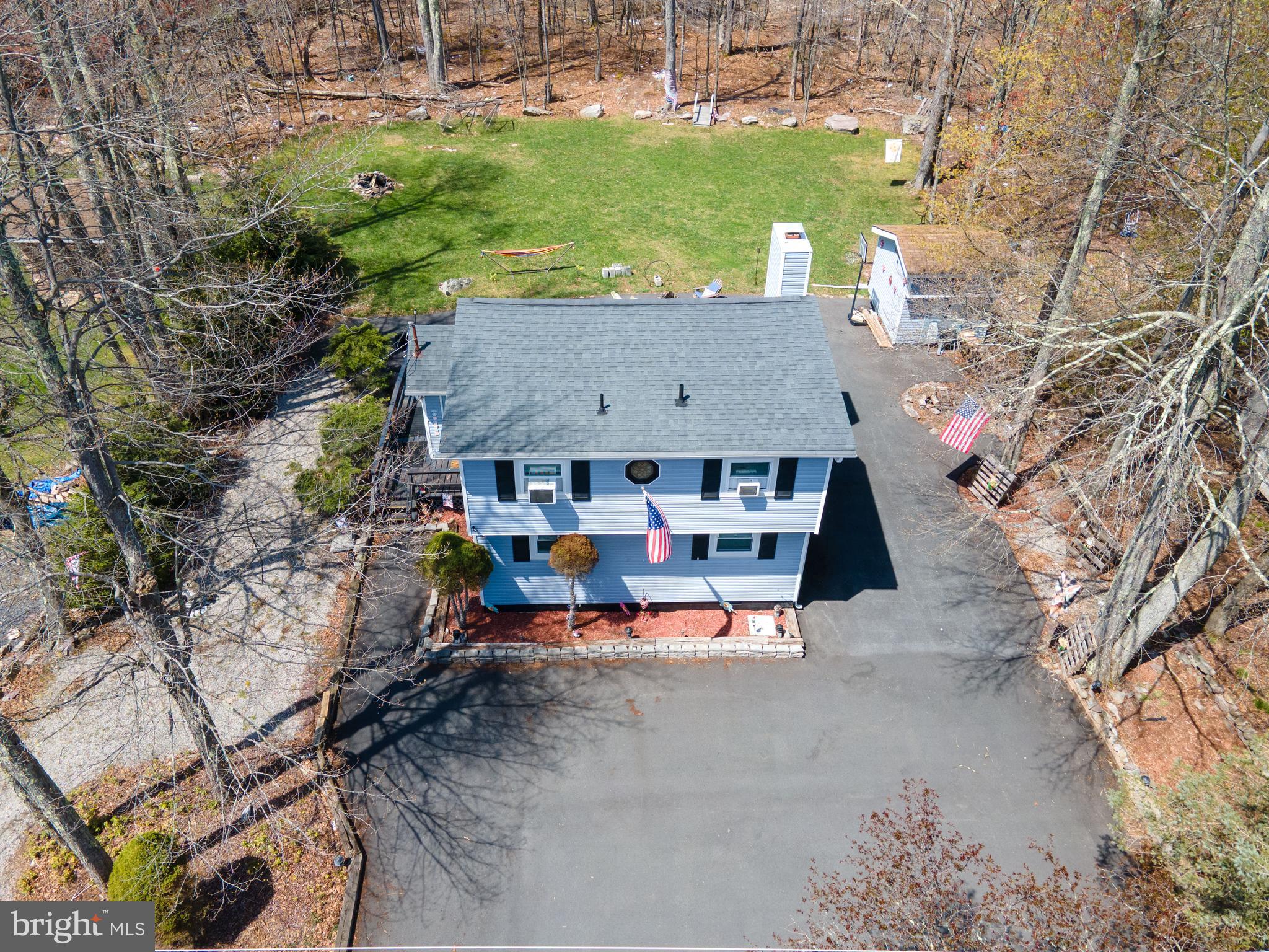 945 COUNTRY PLACE DRIVE