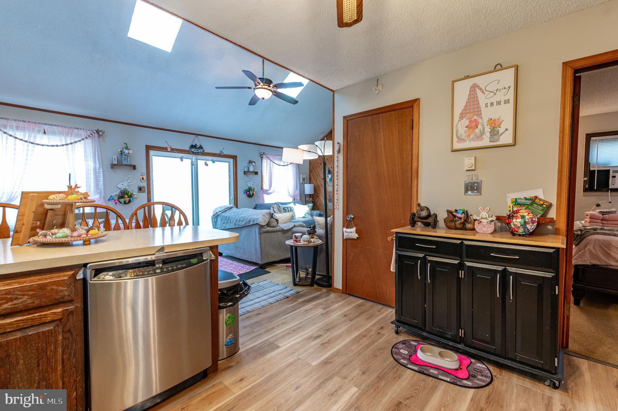 945 COUNTRY PLACE DRIVE