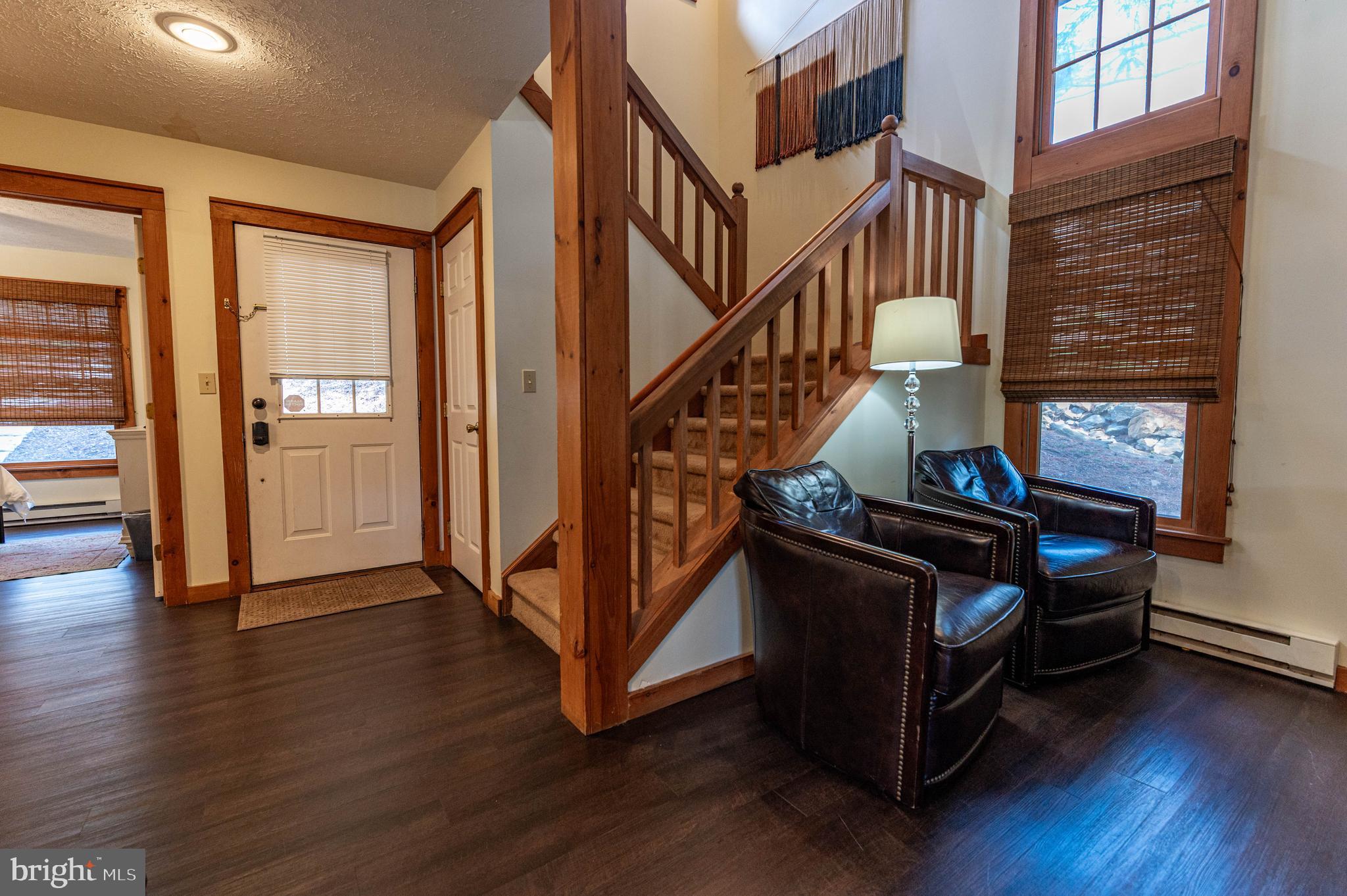 412 HICKORY DRIVE