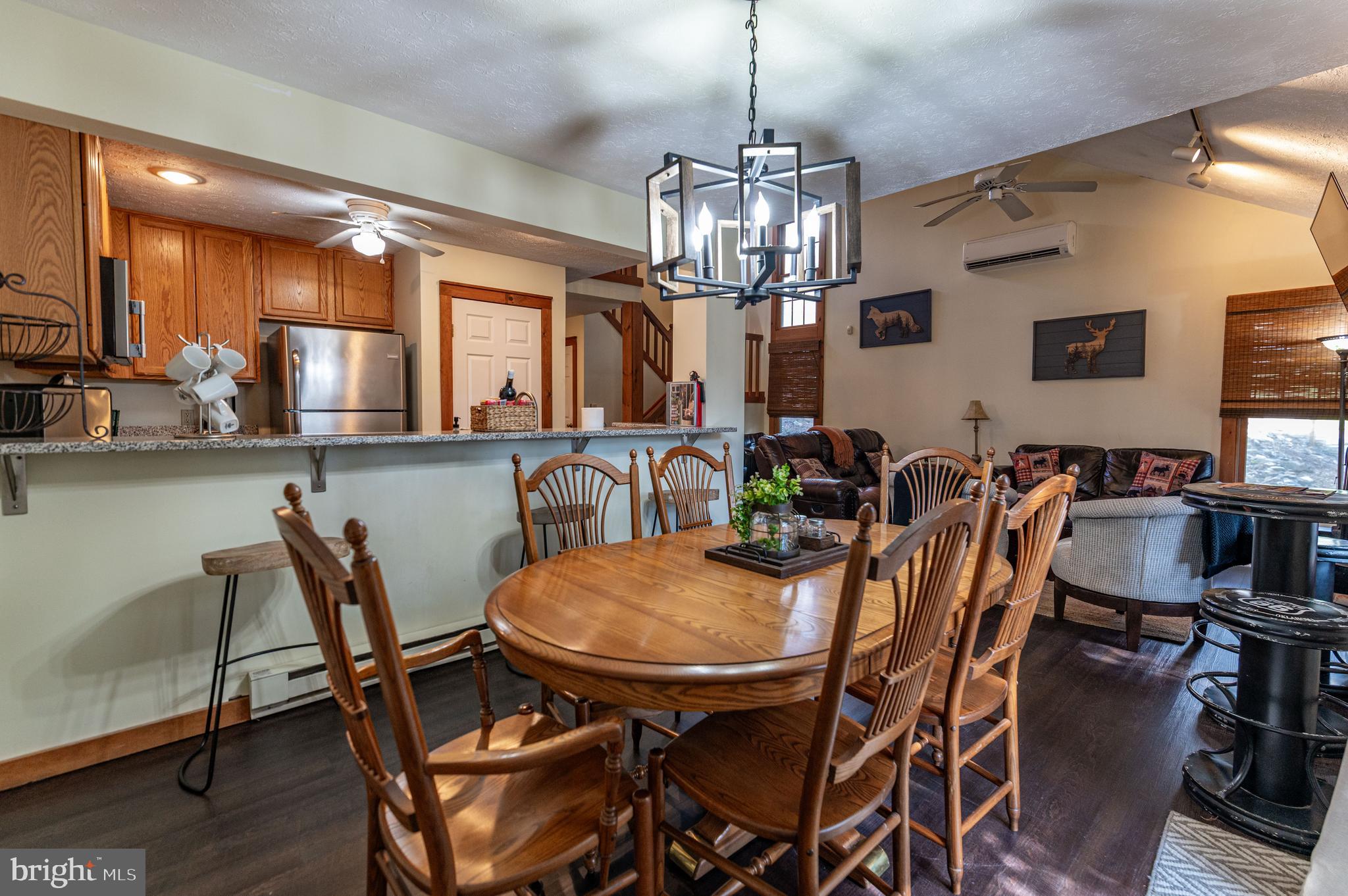 412 HICKORY DRIVE