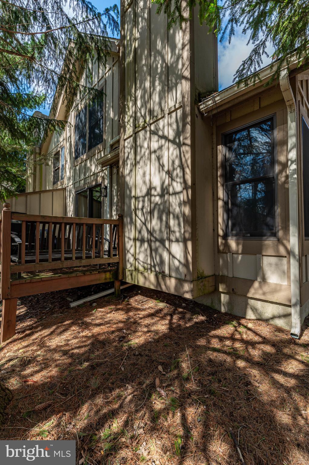412 HICKORY DRIVE