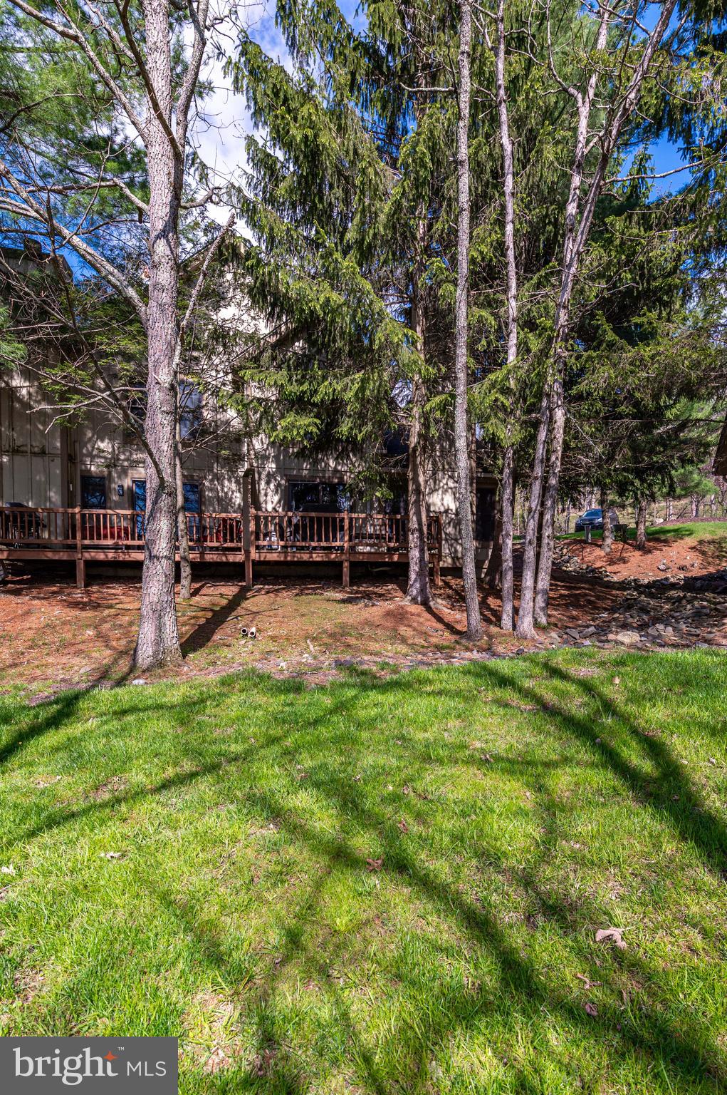 412 HICKORY DRIVE