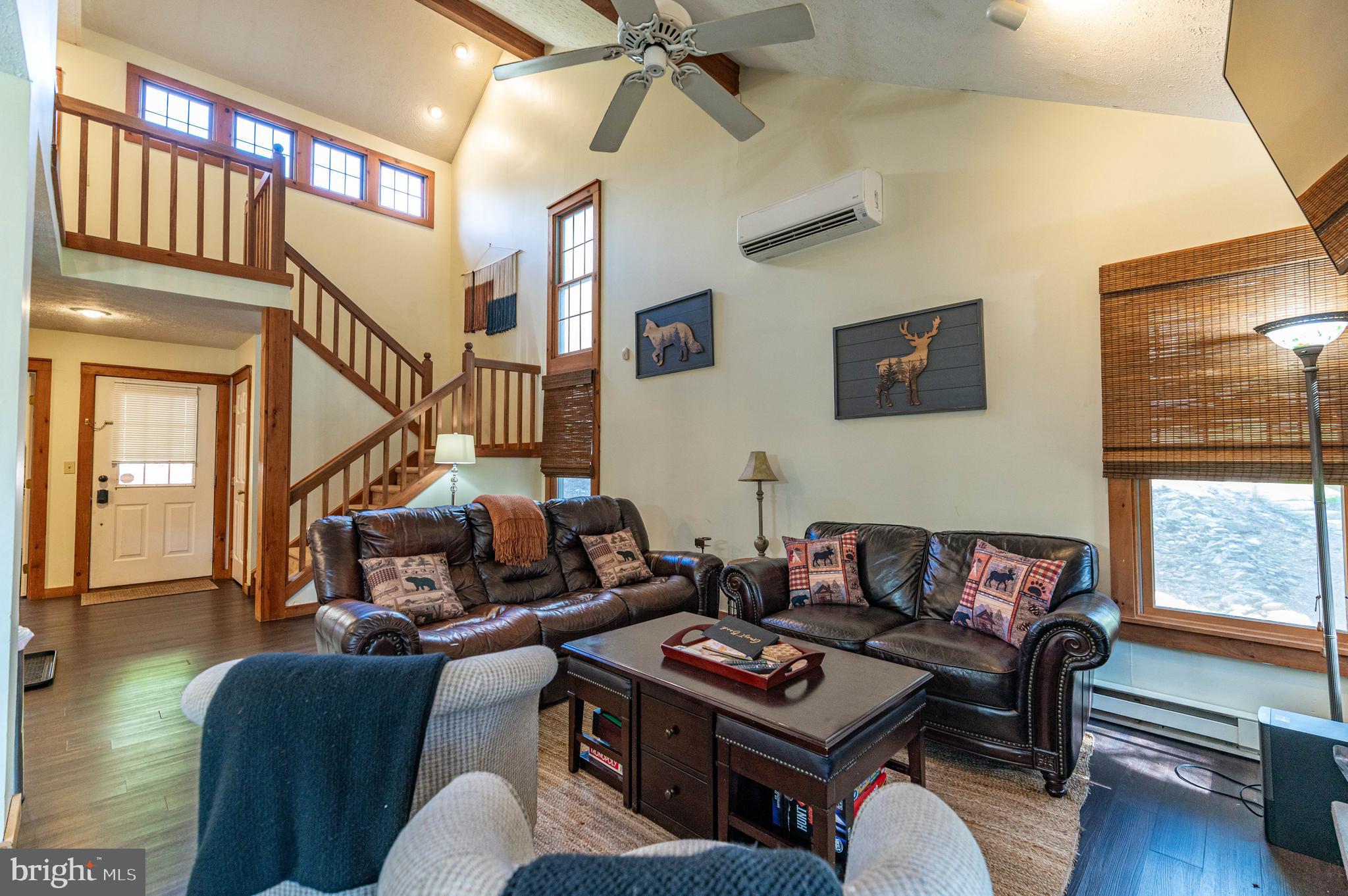 412 HICKORY DRIVE