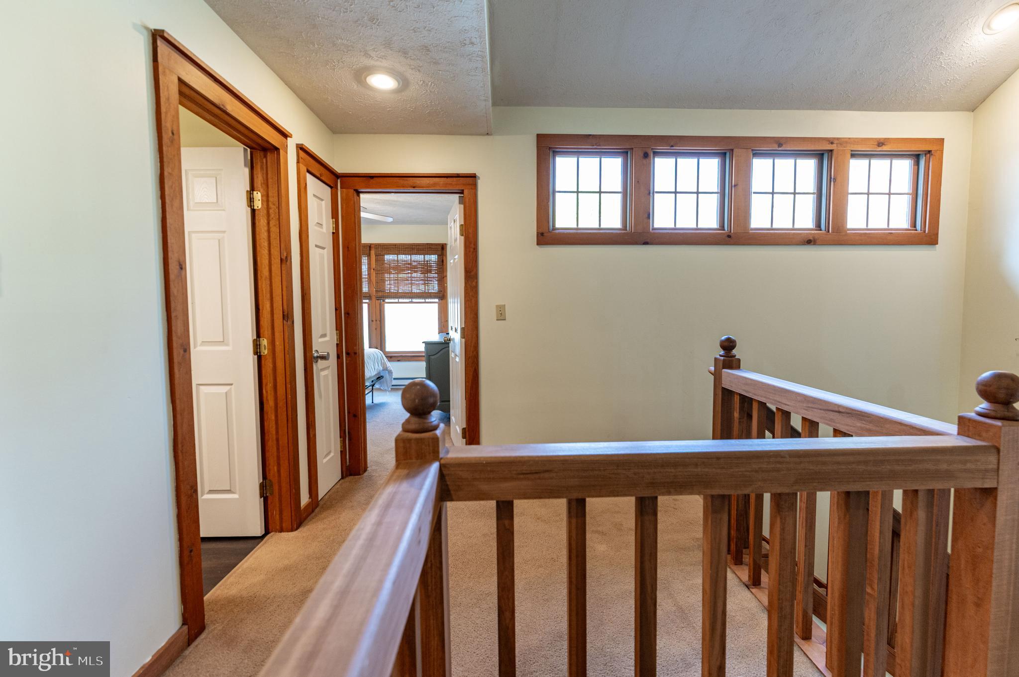 412 HICKORY DRIVE