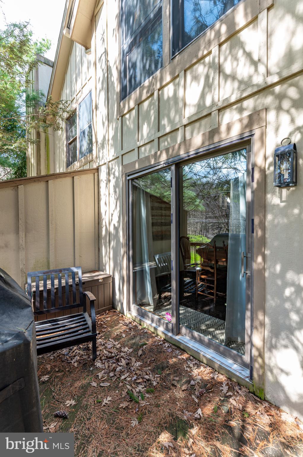 412 HICKORY DRIVE