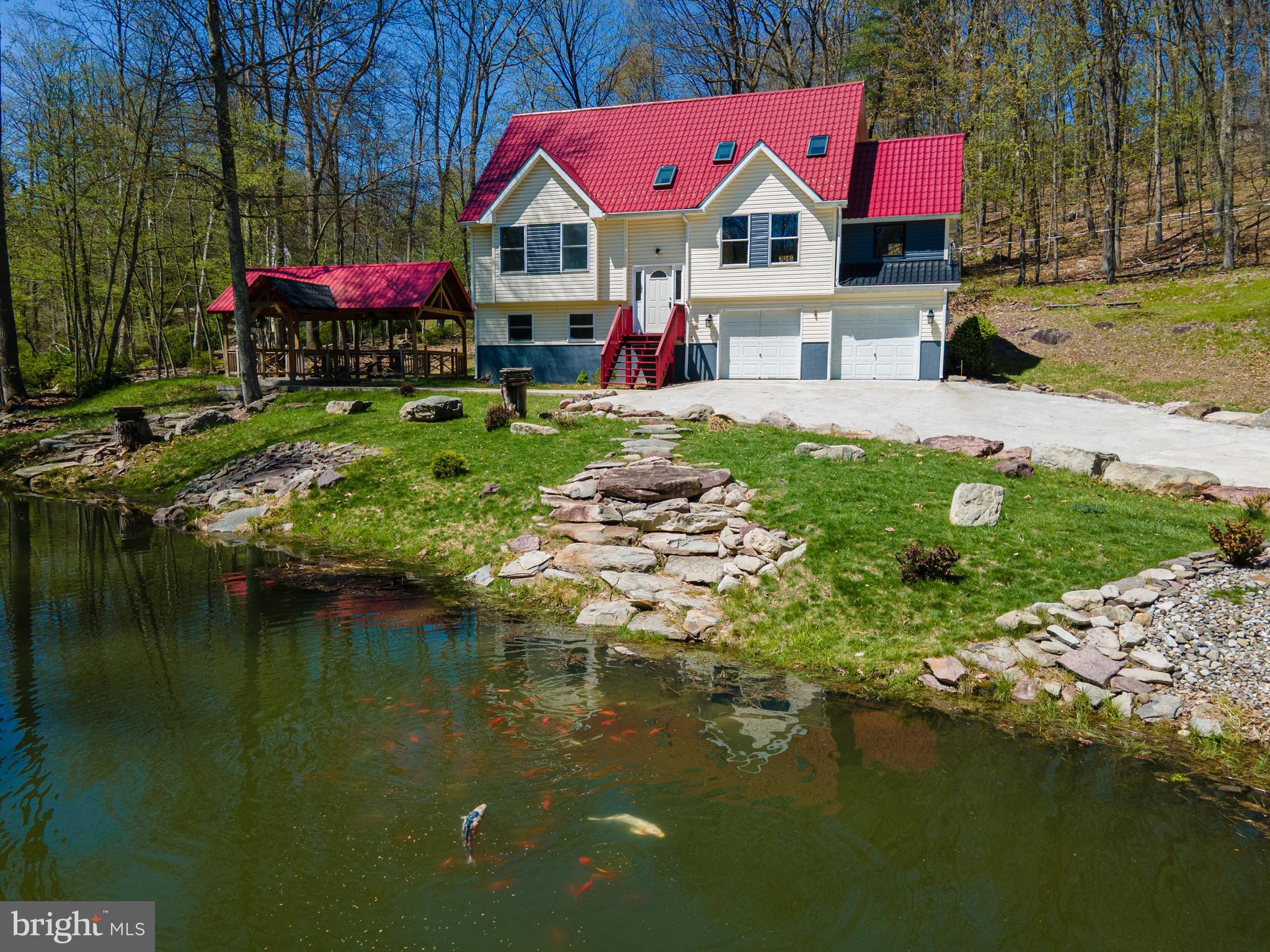 57 LAKE LANE