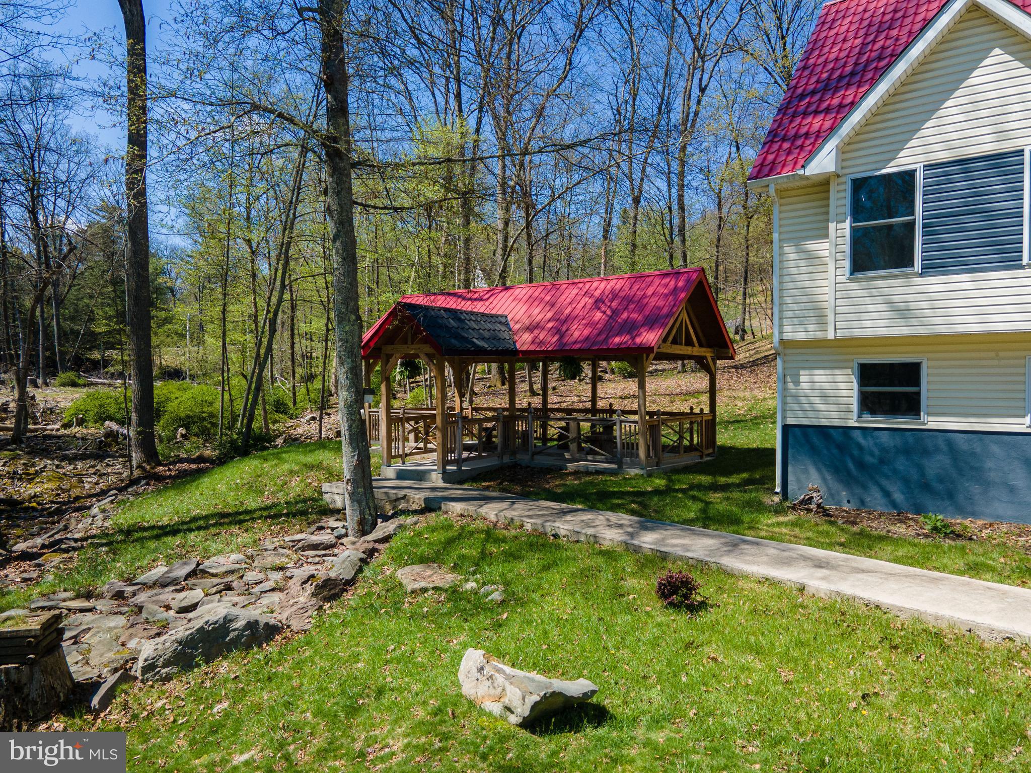 57 LAKE LANE