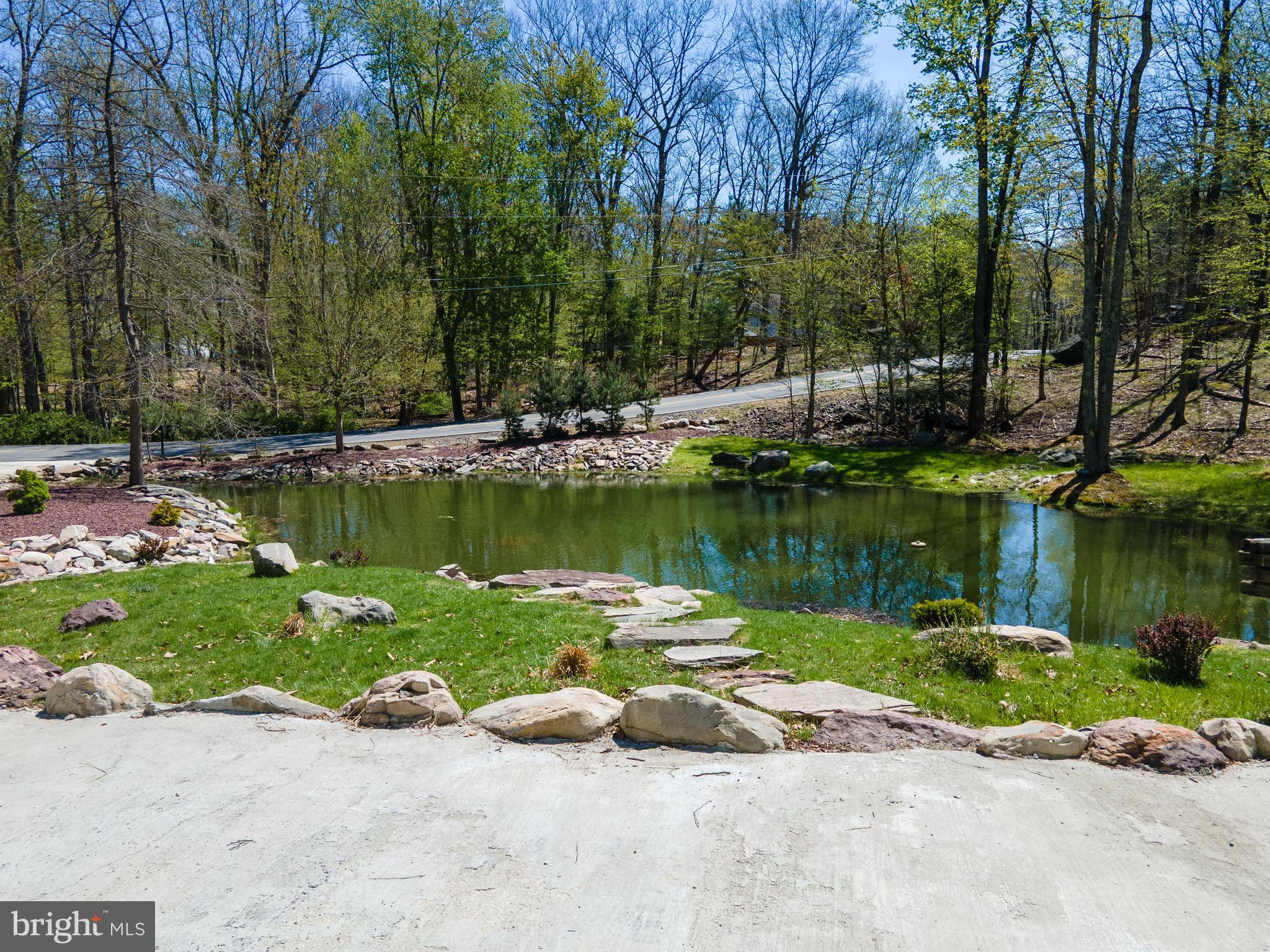 57 LAKE LANE