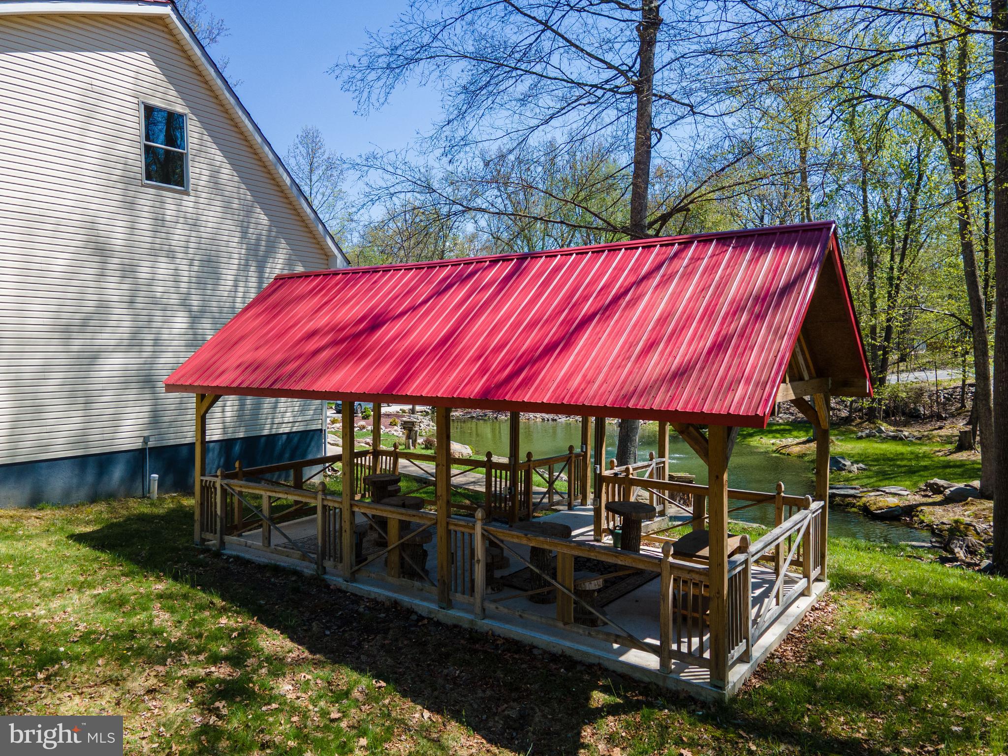 57 LAKE LANE