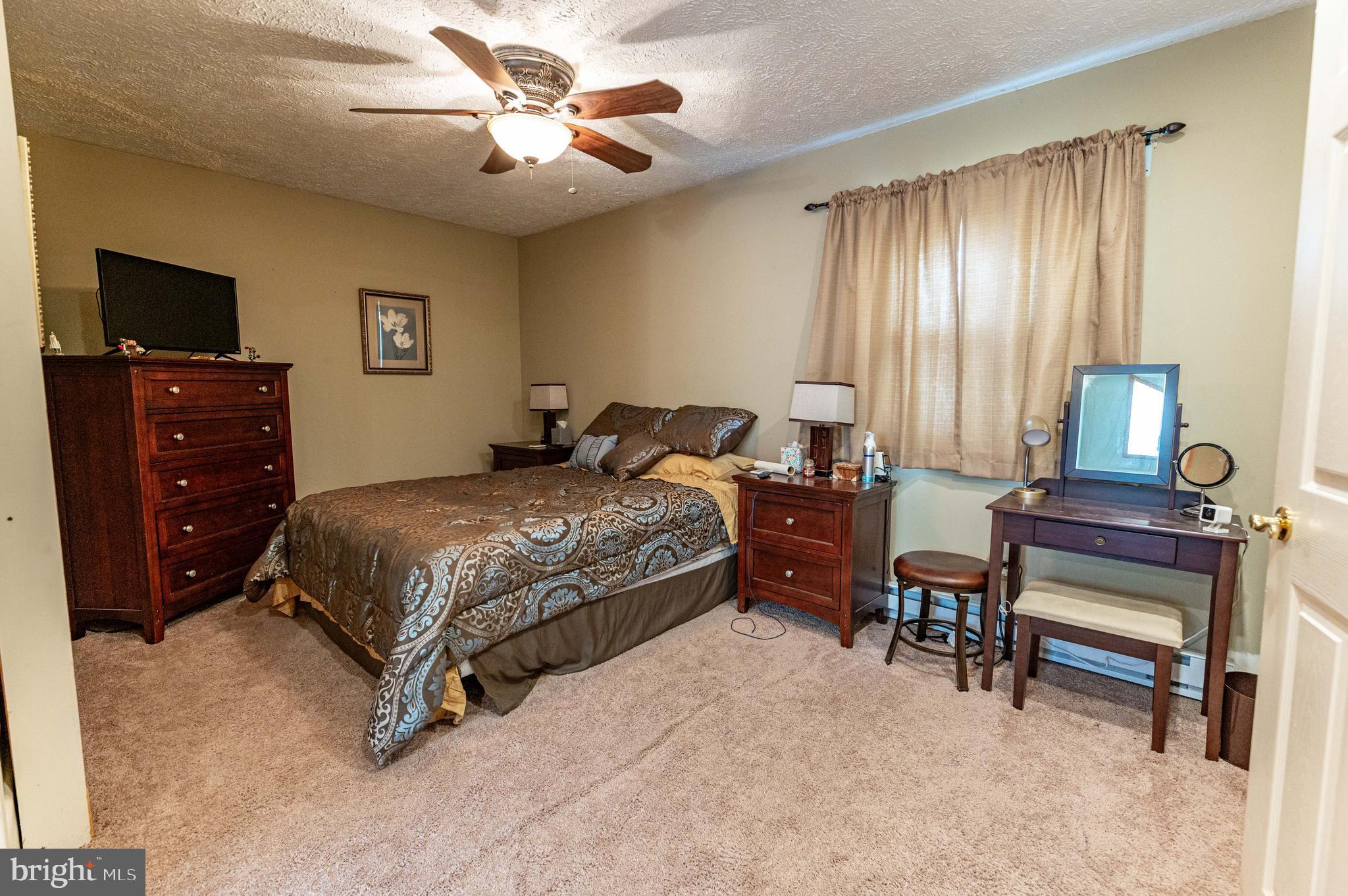 1328 WINDING WAY
