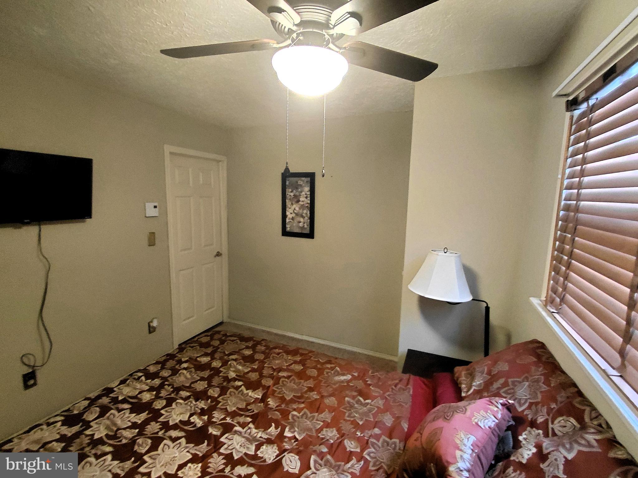 1328 WINDING WAY