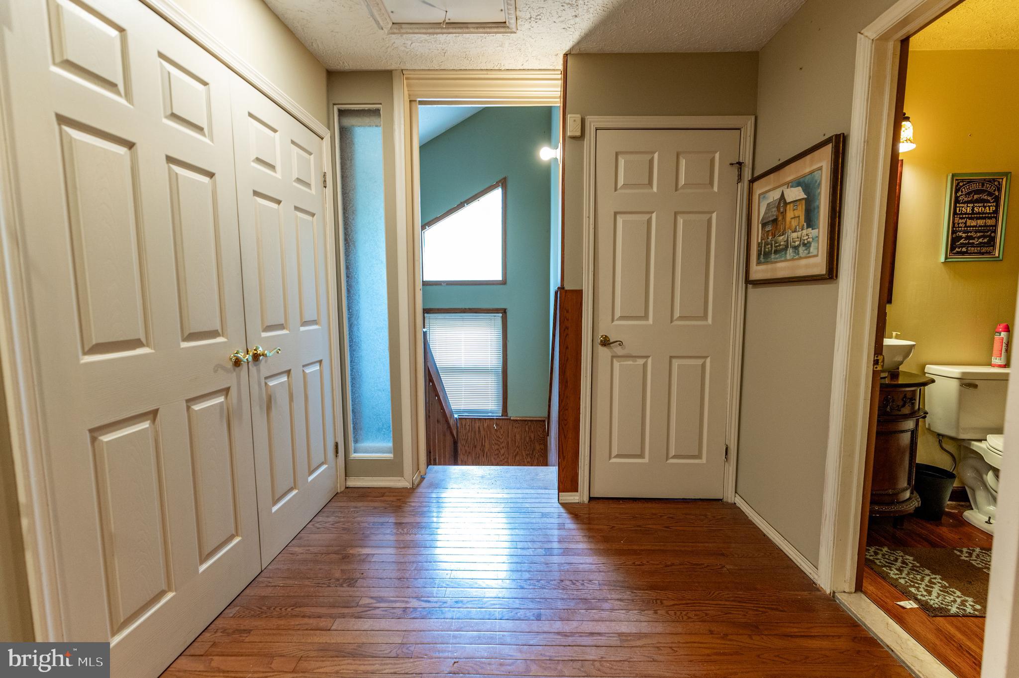 1328 WINDING WAY