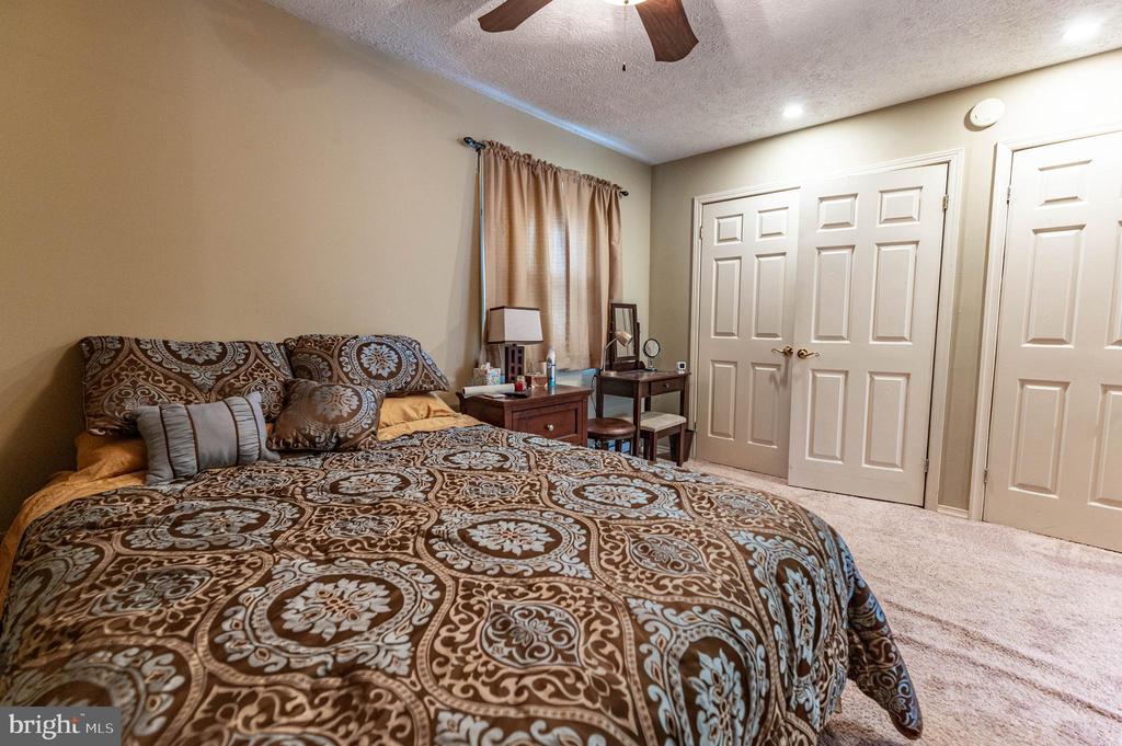 1328 WINDING WAY