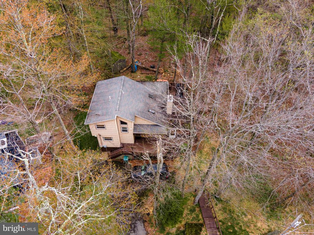 1328 WINDING WAY