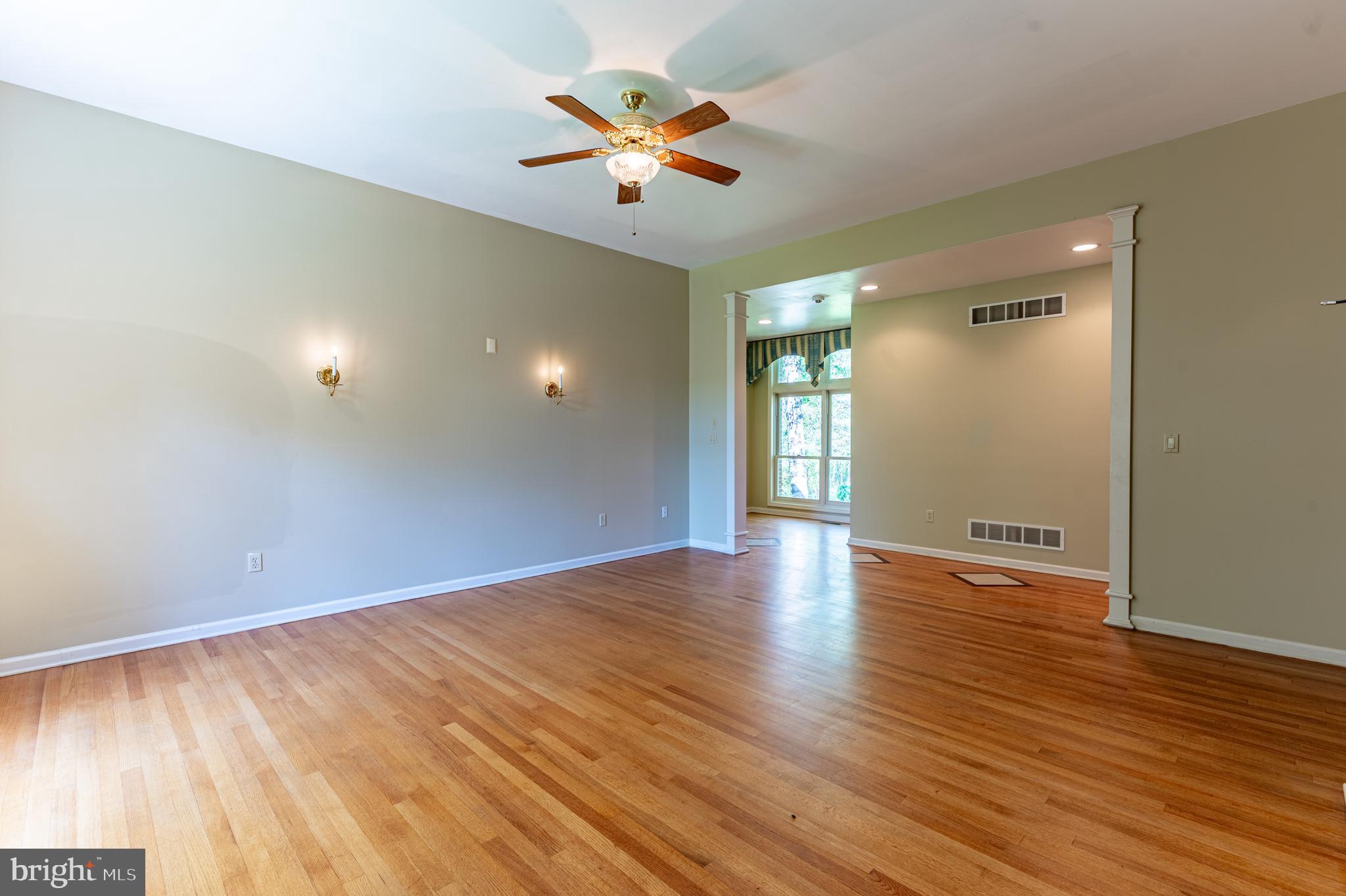 441 HIDDEN LAKE DRIVE