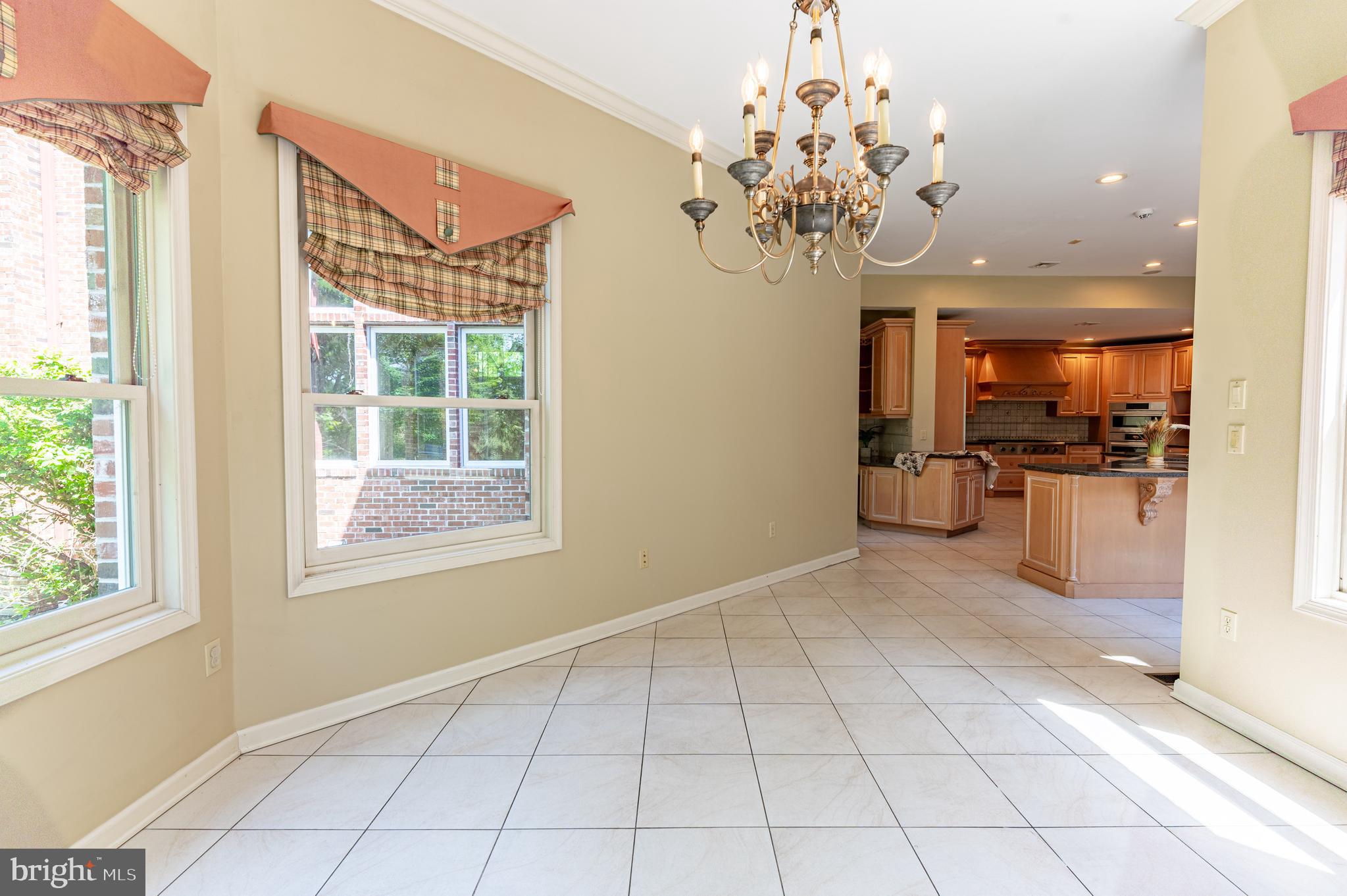 441 HIDDEN LAKE DRIVE