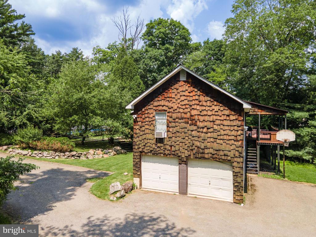 188 OLDE SCHOOLHOUSE ROAD