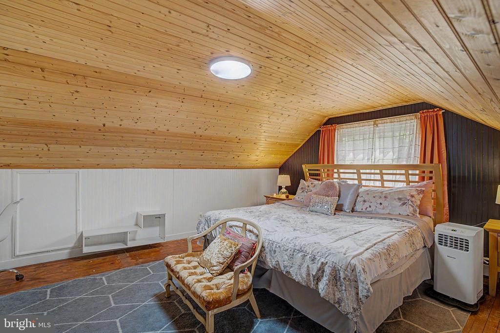 188 OLDE SCHOOLHOUSE ROAD