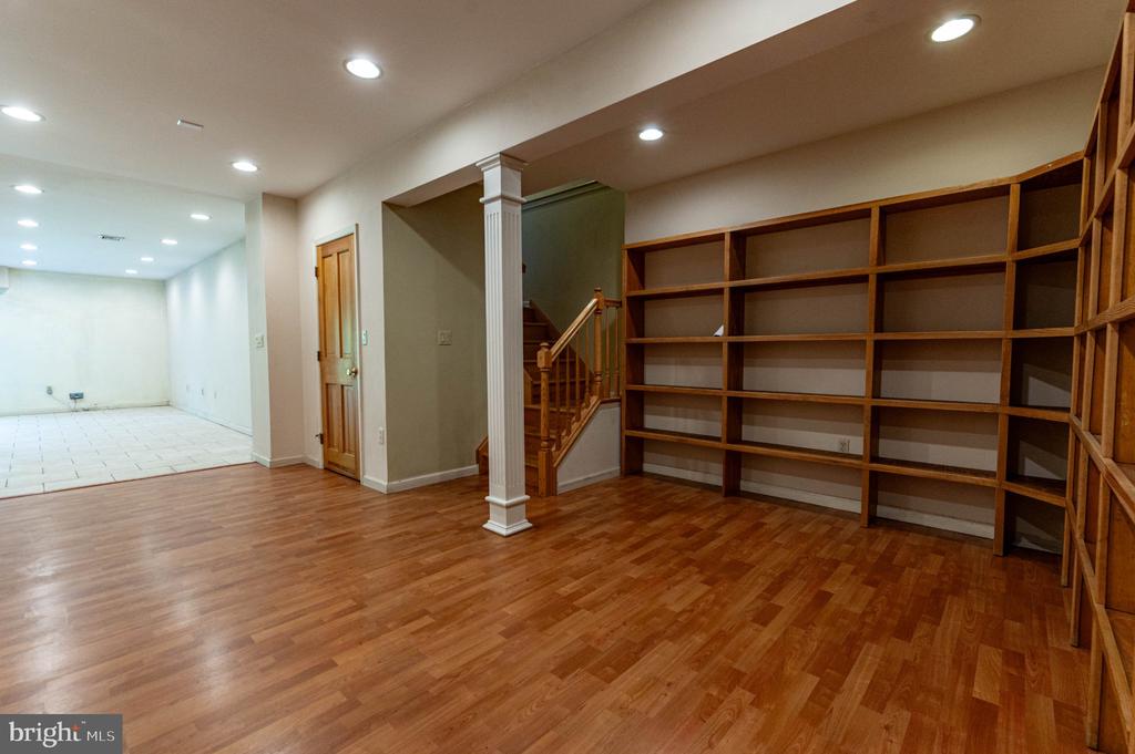 441 HIDDEN LAKE DRIVE