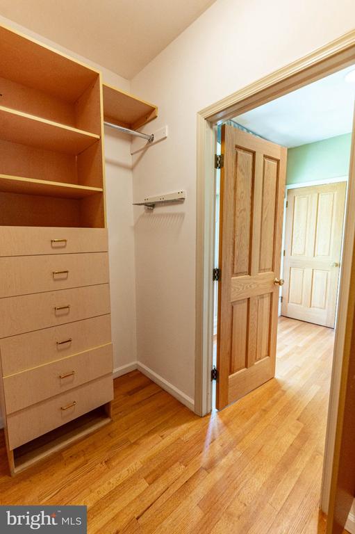 441 HIDDEN LAKE DRIVE