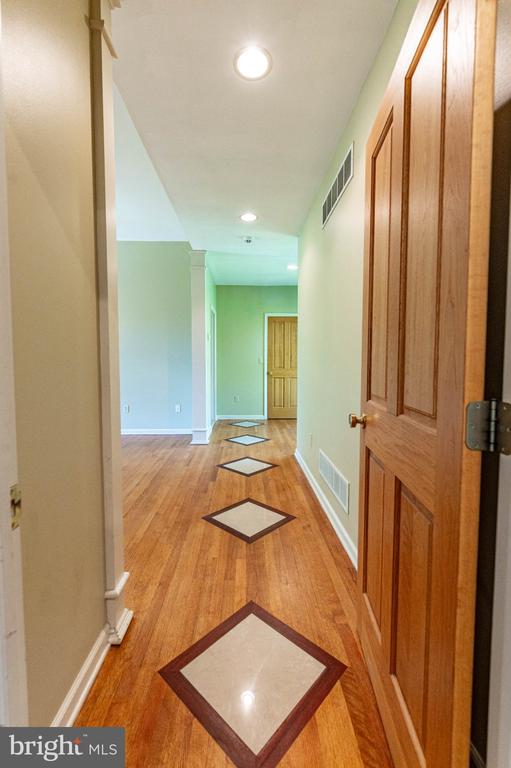 441 HIDDEN LAKE DRIVE