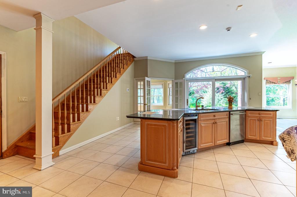 441 HIDDEN LAKE DRIVE