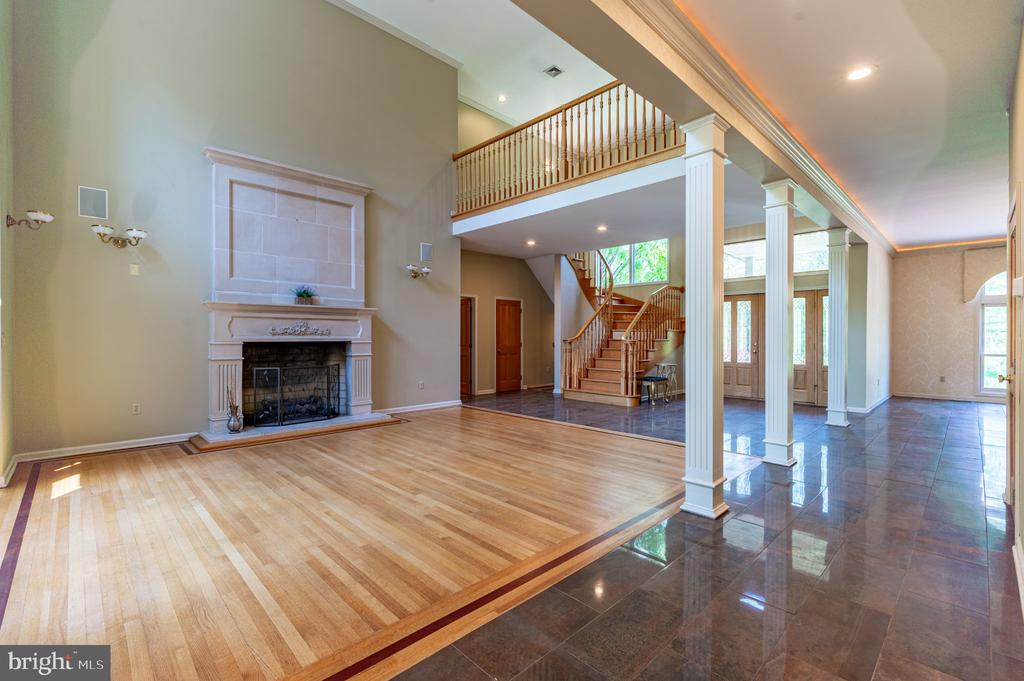 441 HIDDEN LAKE DRIVE