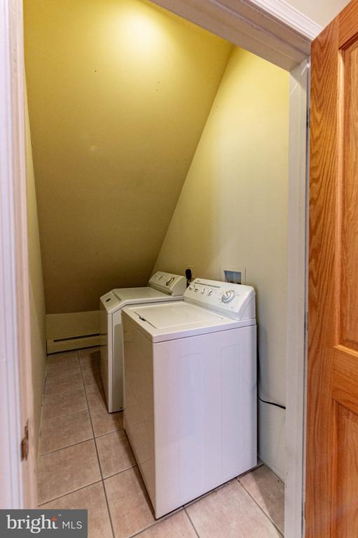 441 HIDDEN LAKE DRIVE