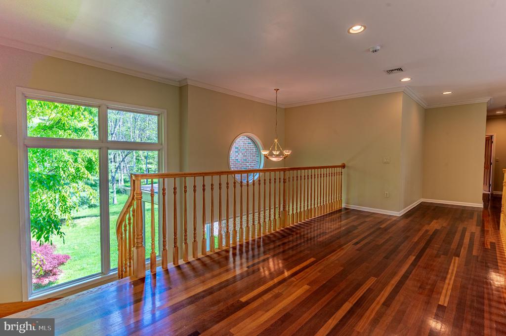 441 HIDDEN LAKE DRIVE