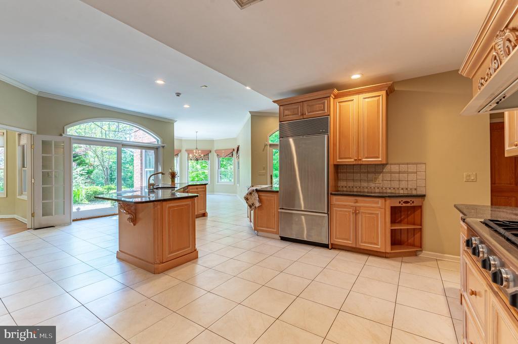 441 HIDDEN LAKE DRIVE