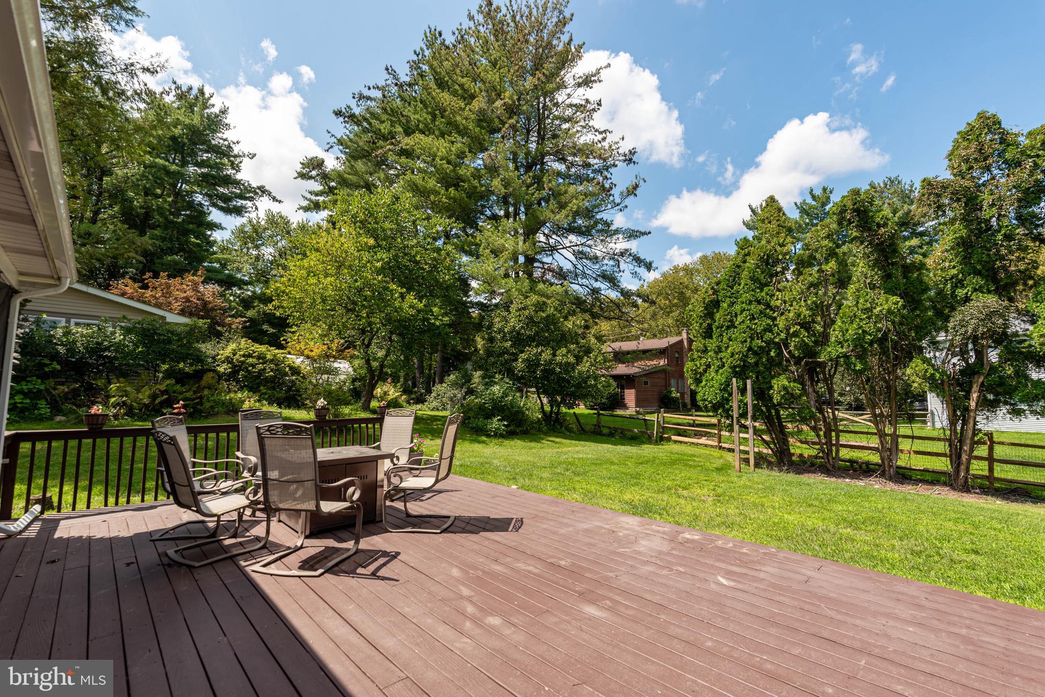 369 WEDGEWOOD DRIVE