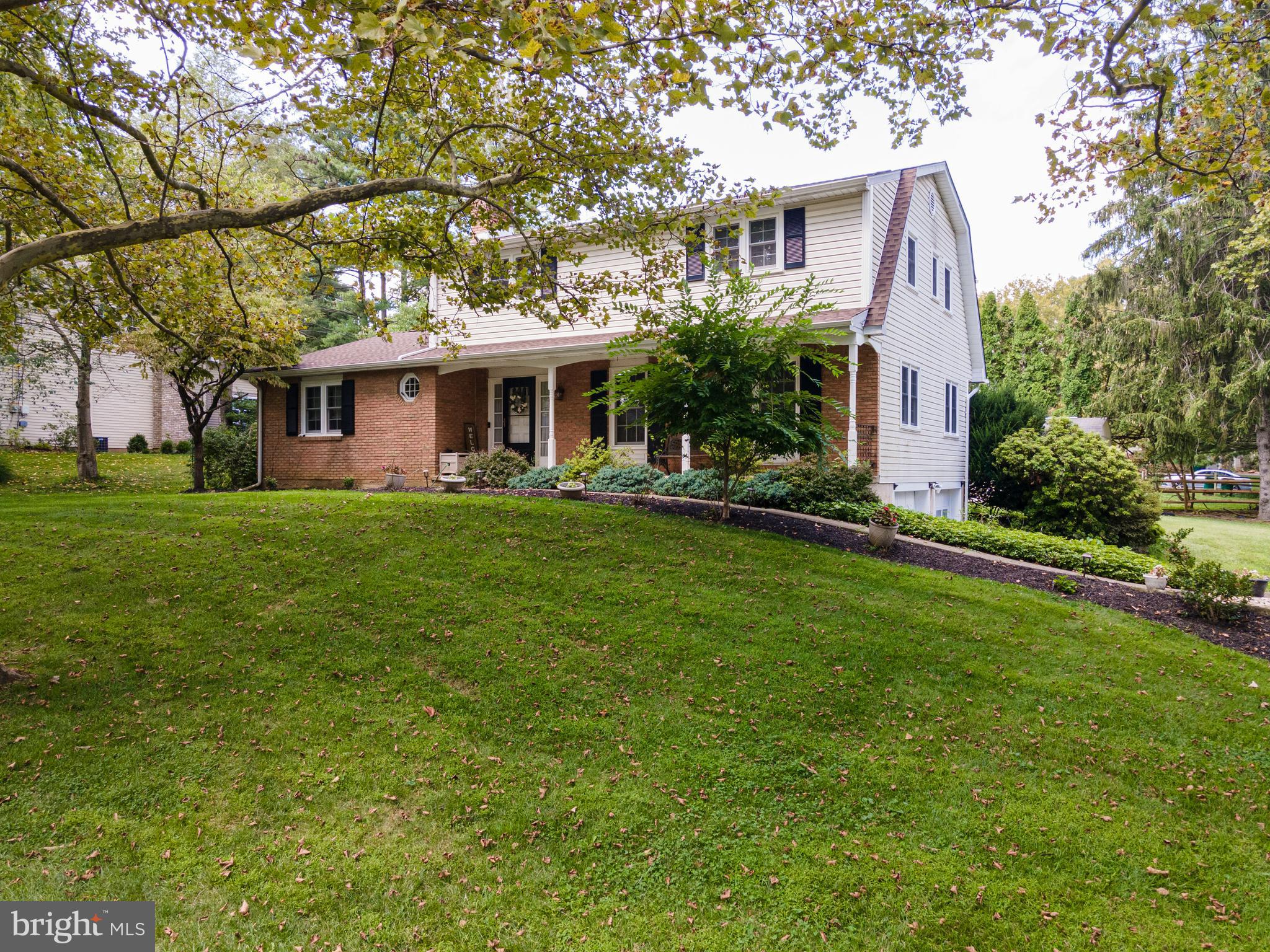 369 WEDGEWOOD DRIVE
