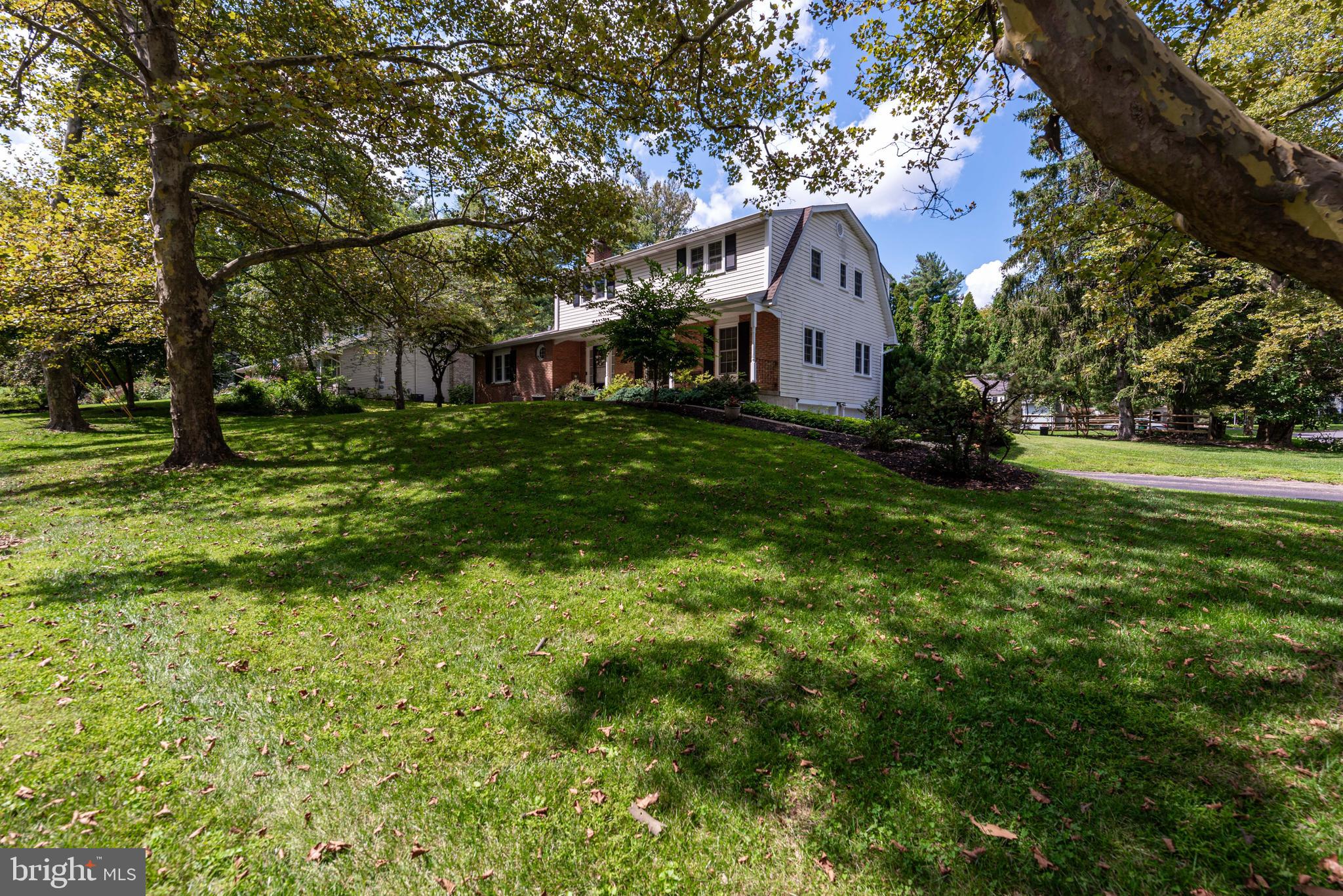 369 WEDGEWOOD DRIVE