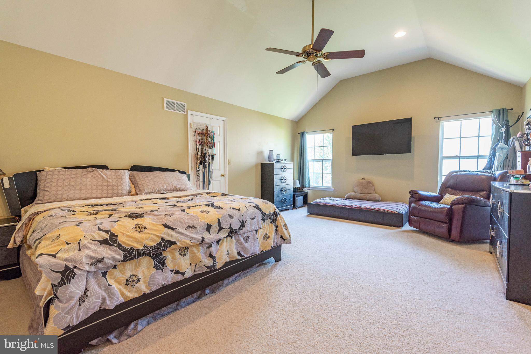 262 N TIMOTHY TRL N