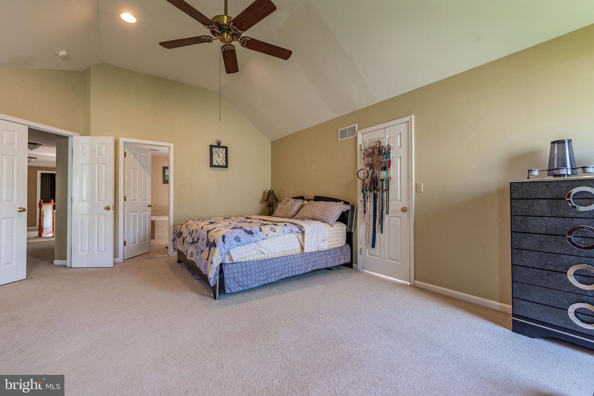 262 N TIMOTHY TRL N