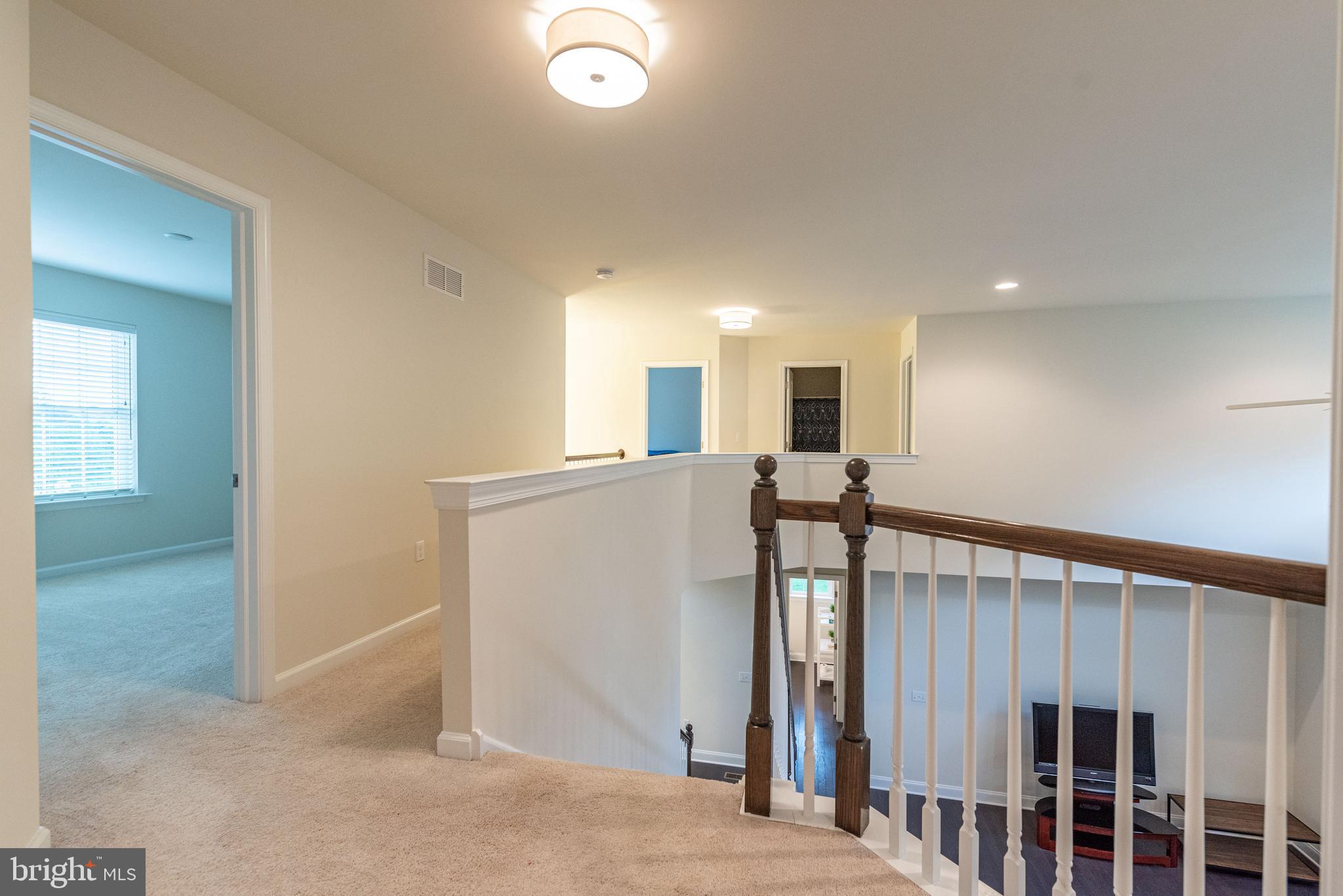 3 Clairmont AVENUE