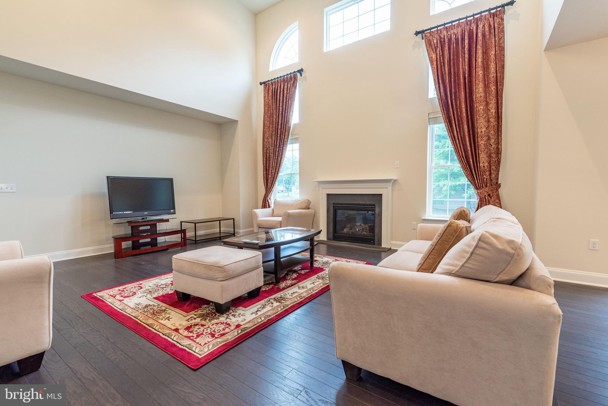 3 Clairmont AVENUE
