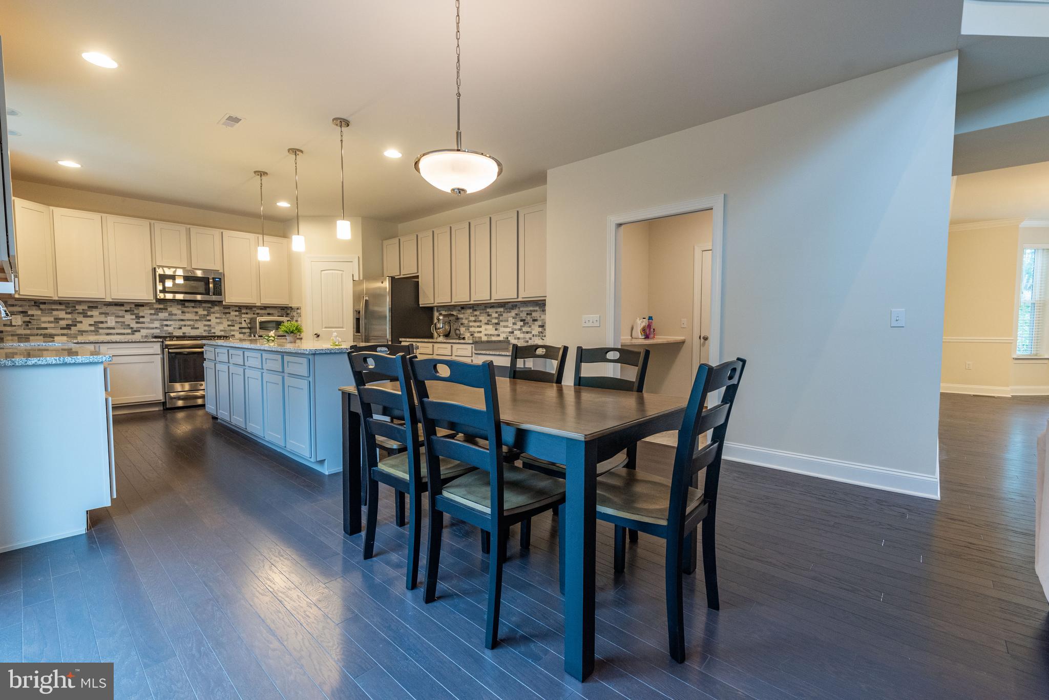 3 Clairmont AVENUE