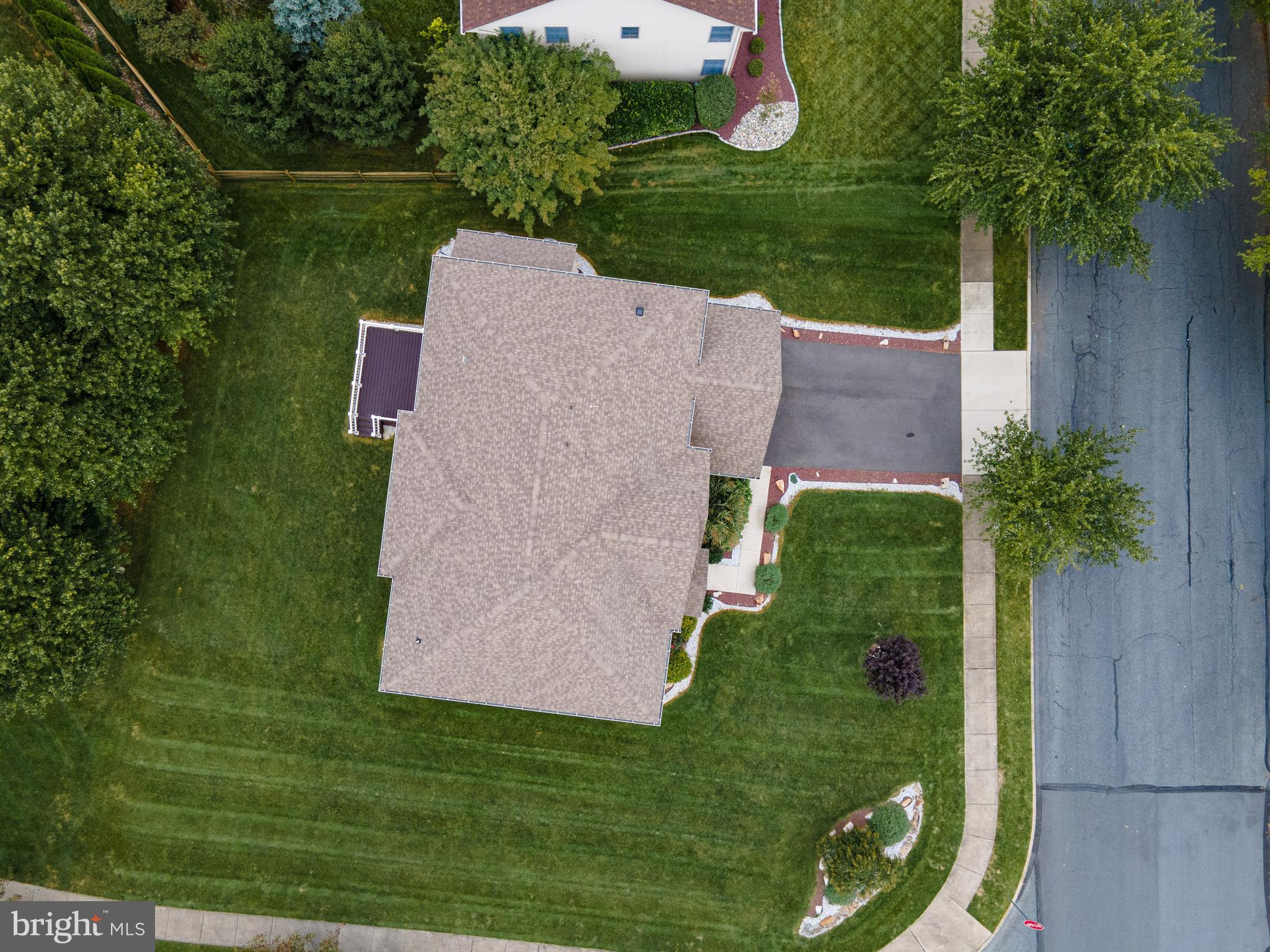 3 Clairmont AVENUE