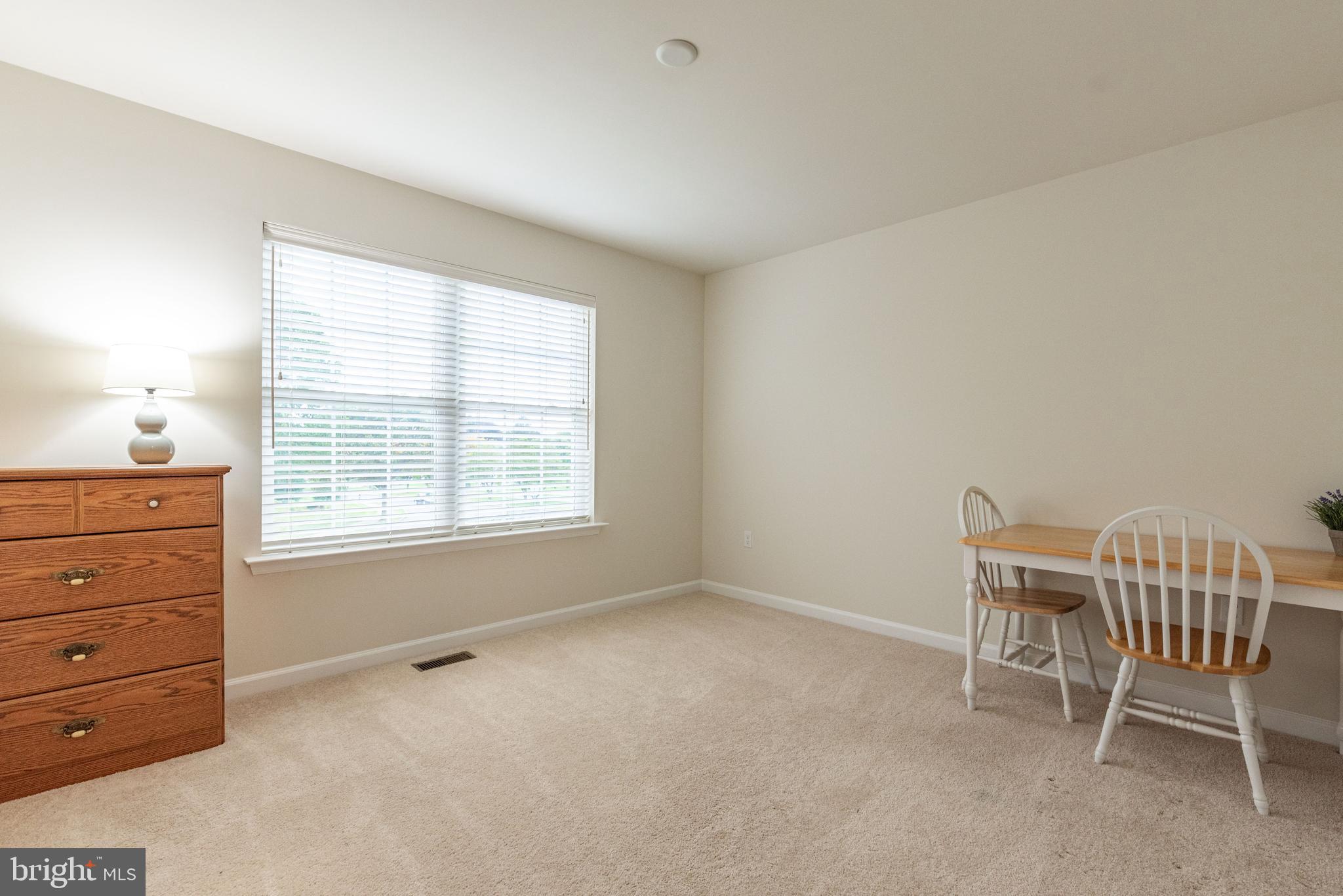 3 Clairmont AVENUE
