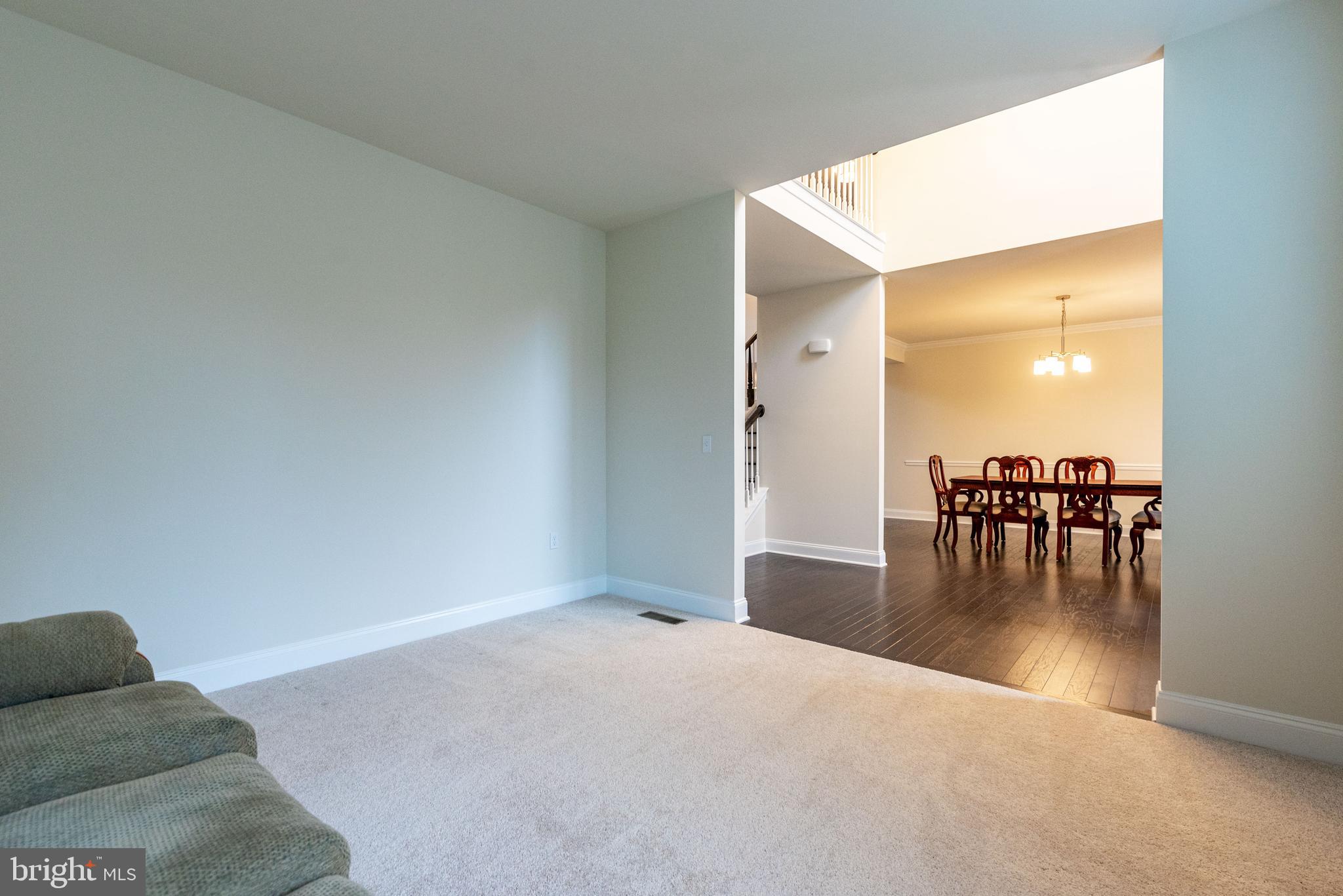 3 Clairmont AVENUE