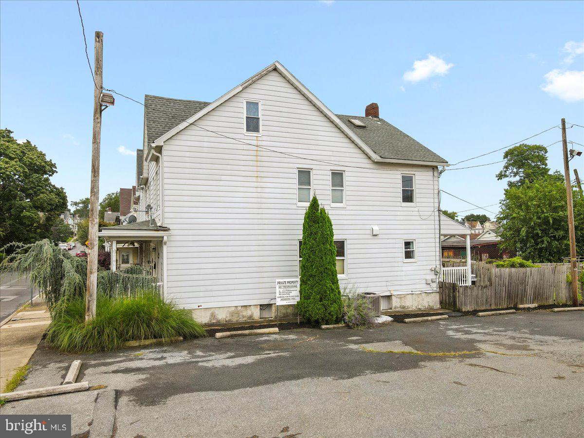 607 W Milton STREET