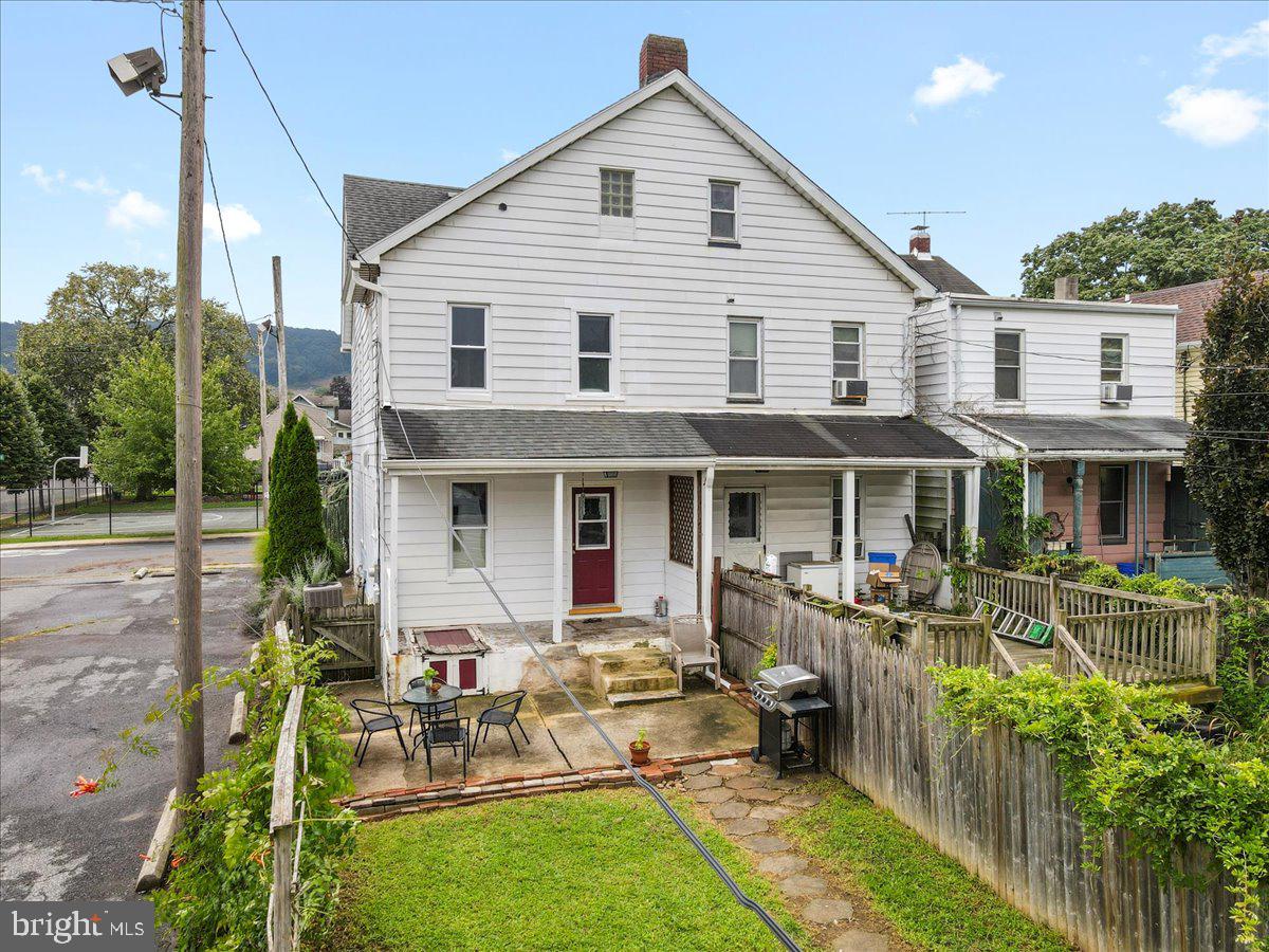 607 W Milton STREET