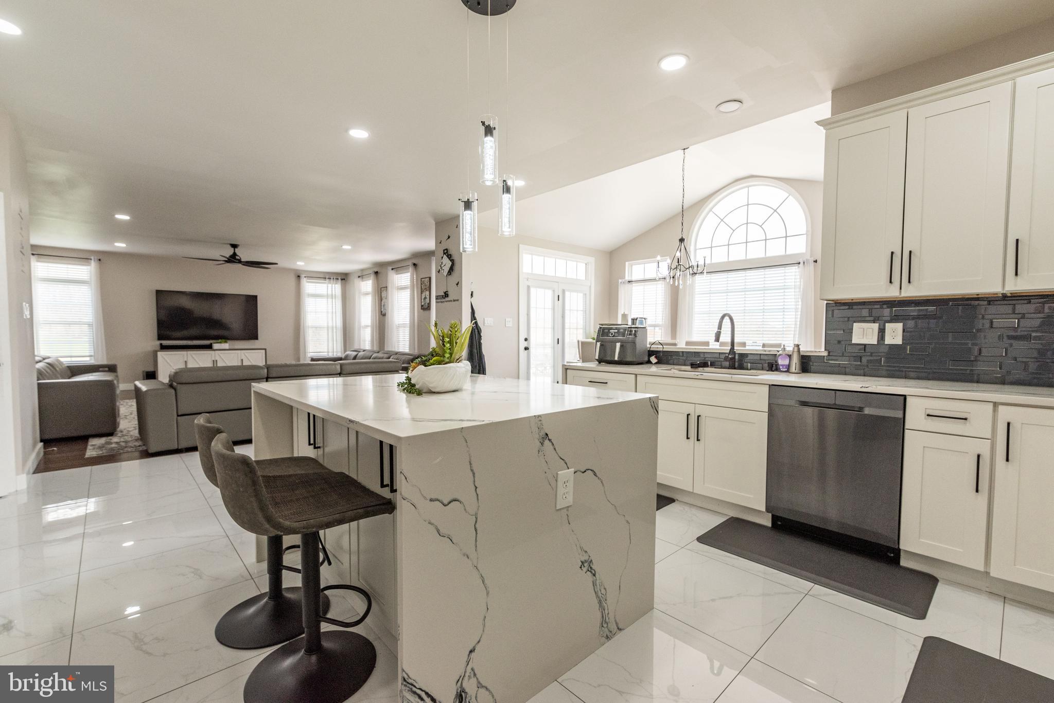150 Clover Hollow Rd