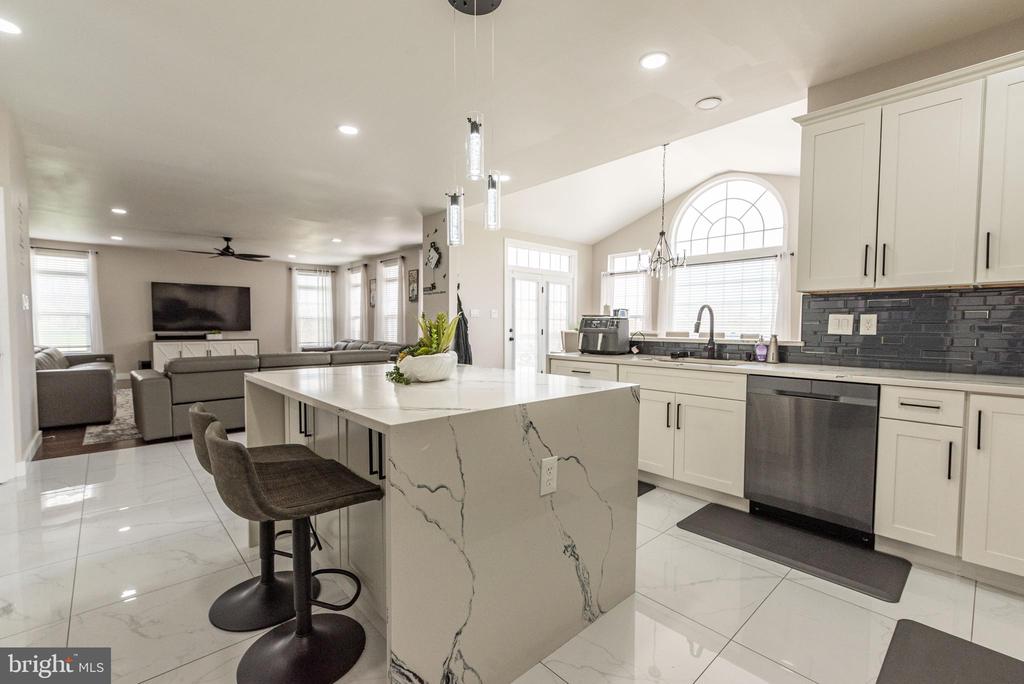 150 Clover Hollow Rd