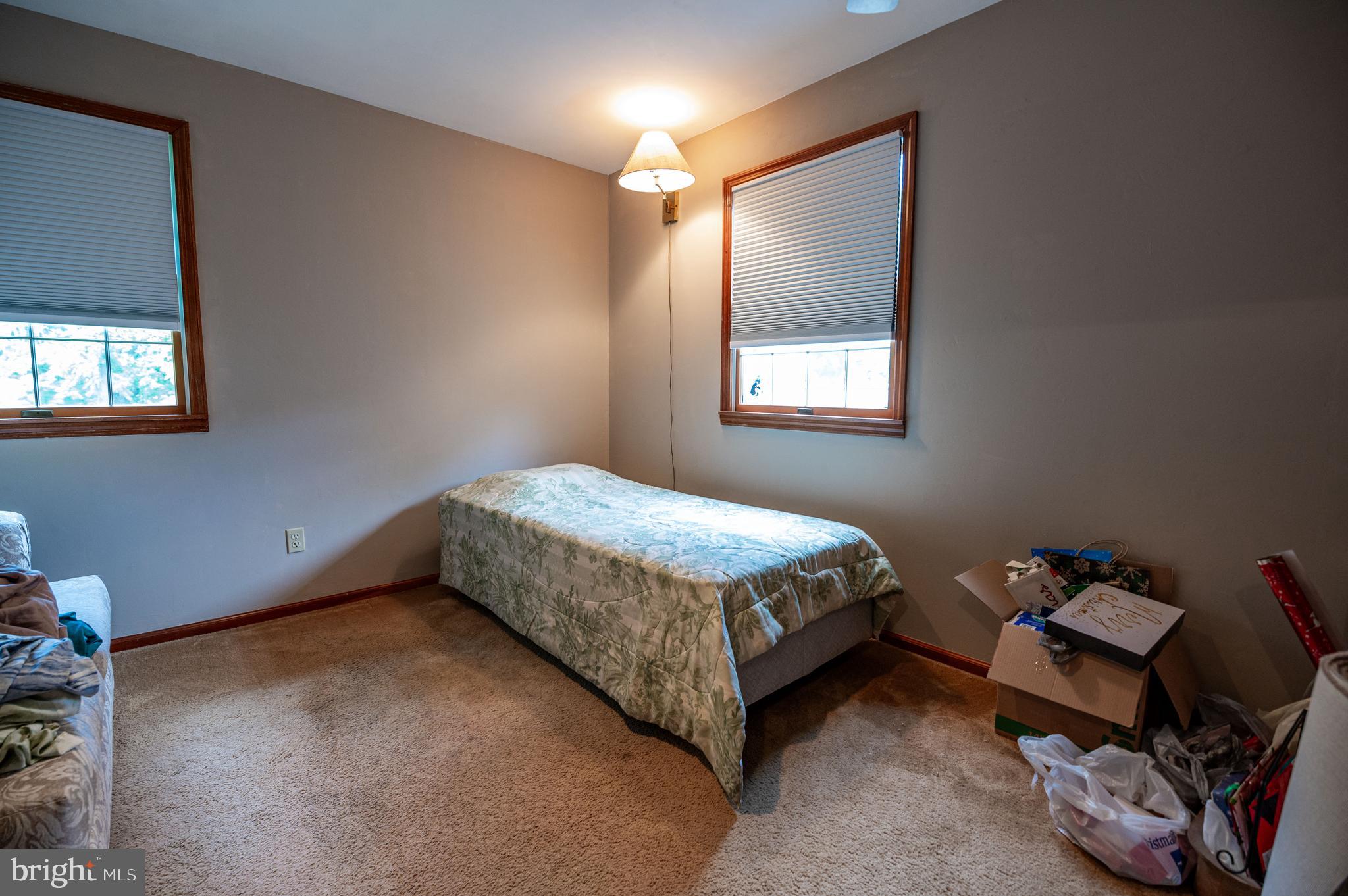 887 Barnsdale Rd
