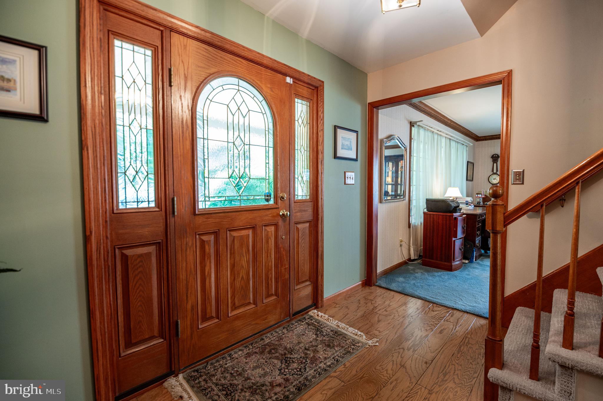 887 Barnsdale Rd